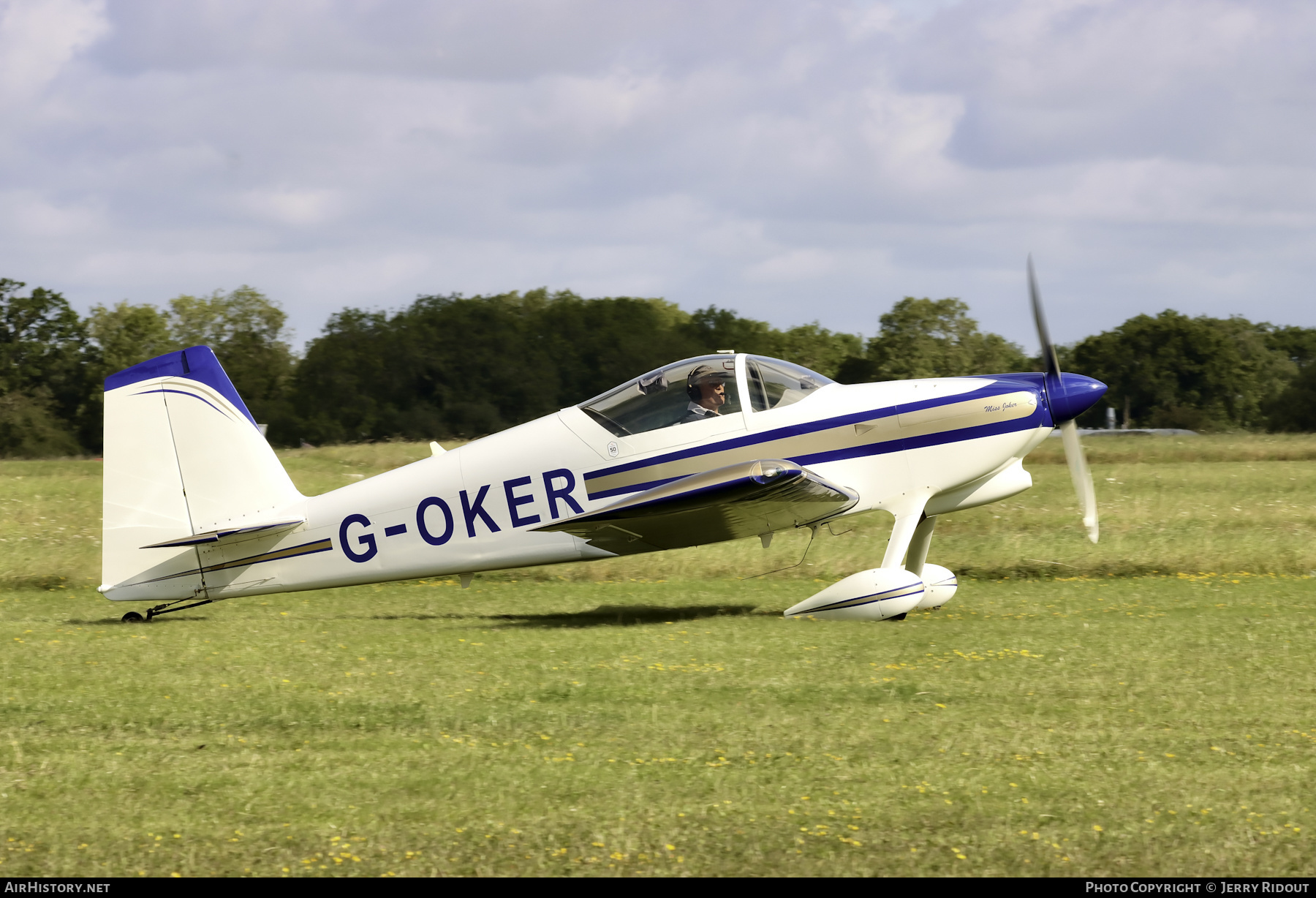 Aircraft Photo of G-OKER | Van's RV-7 | AirHistory.net #590567