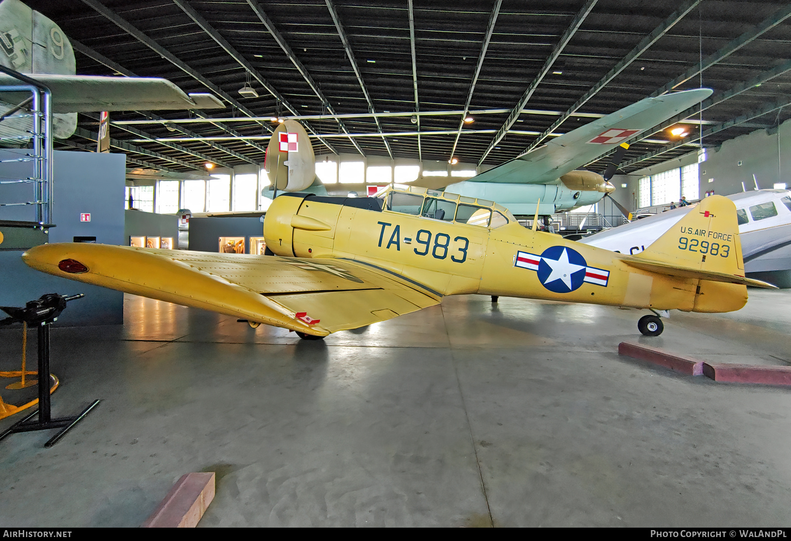 Aircraft Photo of 49-2983 / 92983 | North American T-6G Texan | USA - Air Force | AirHistory.net #590755