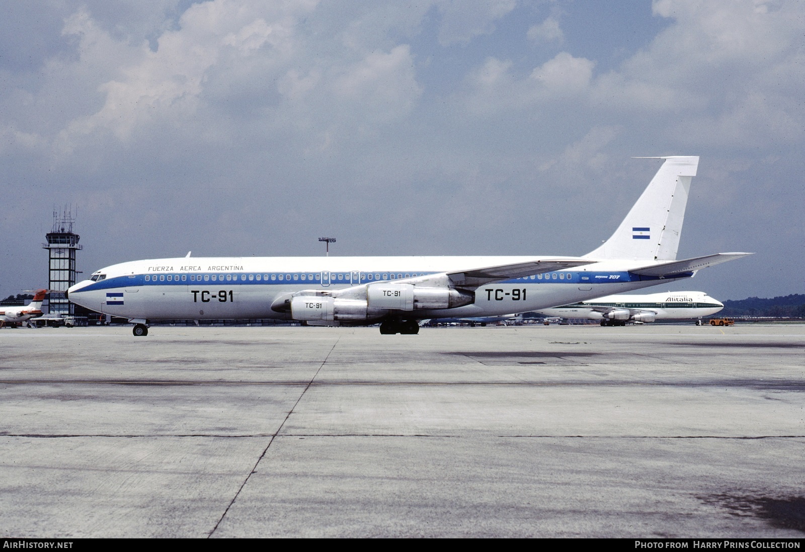 Aircraft Photo of TC-91 | Boeing 707-387B | Argentina - Air Force | AirHistory.net #590763