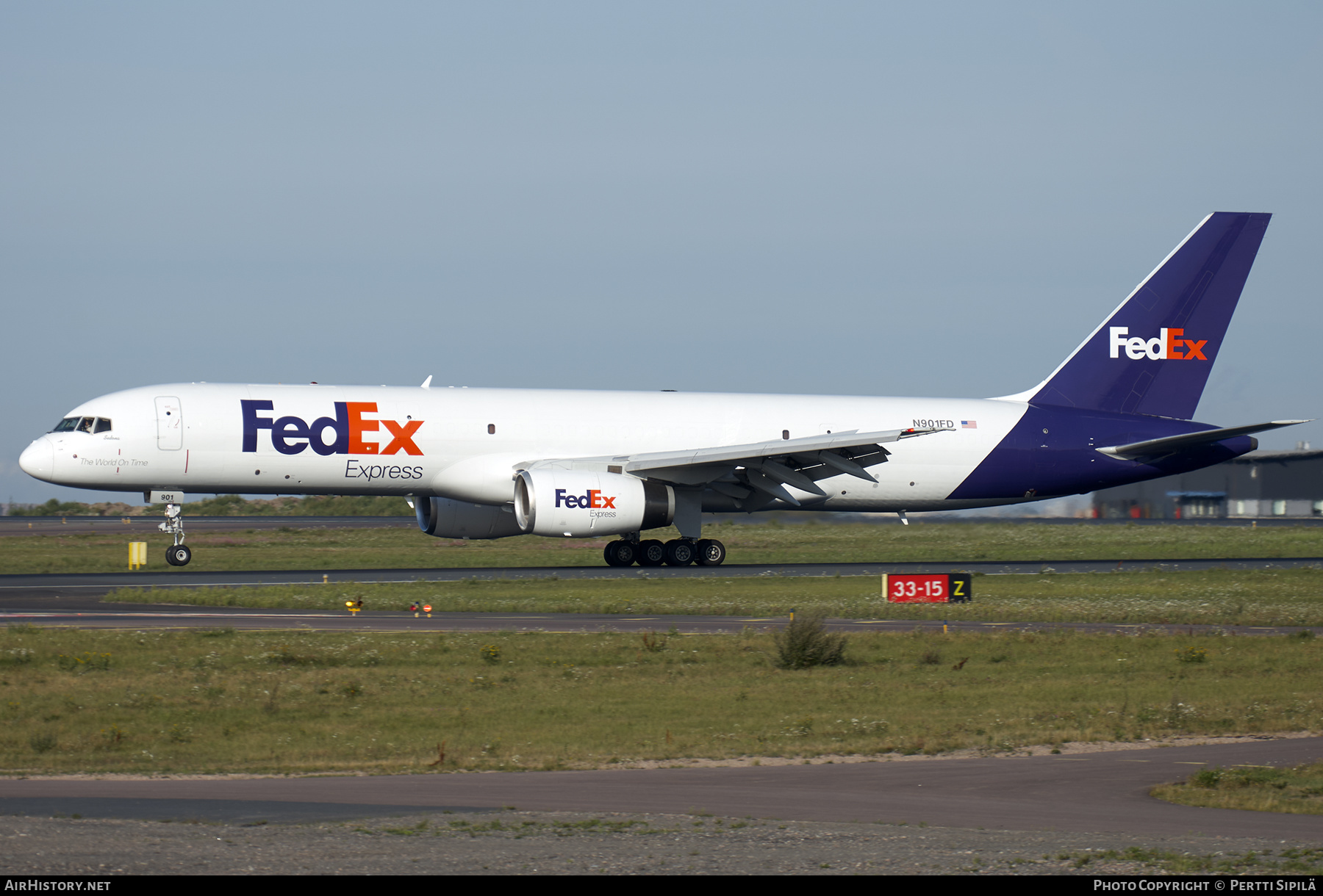 Aircraft Photo of N901FD | Boeing 757-2B7(SF) | FedEx Express - Federal Express | AirHistory.net #590851