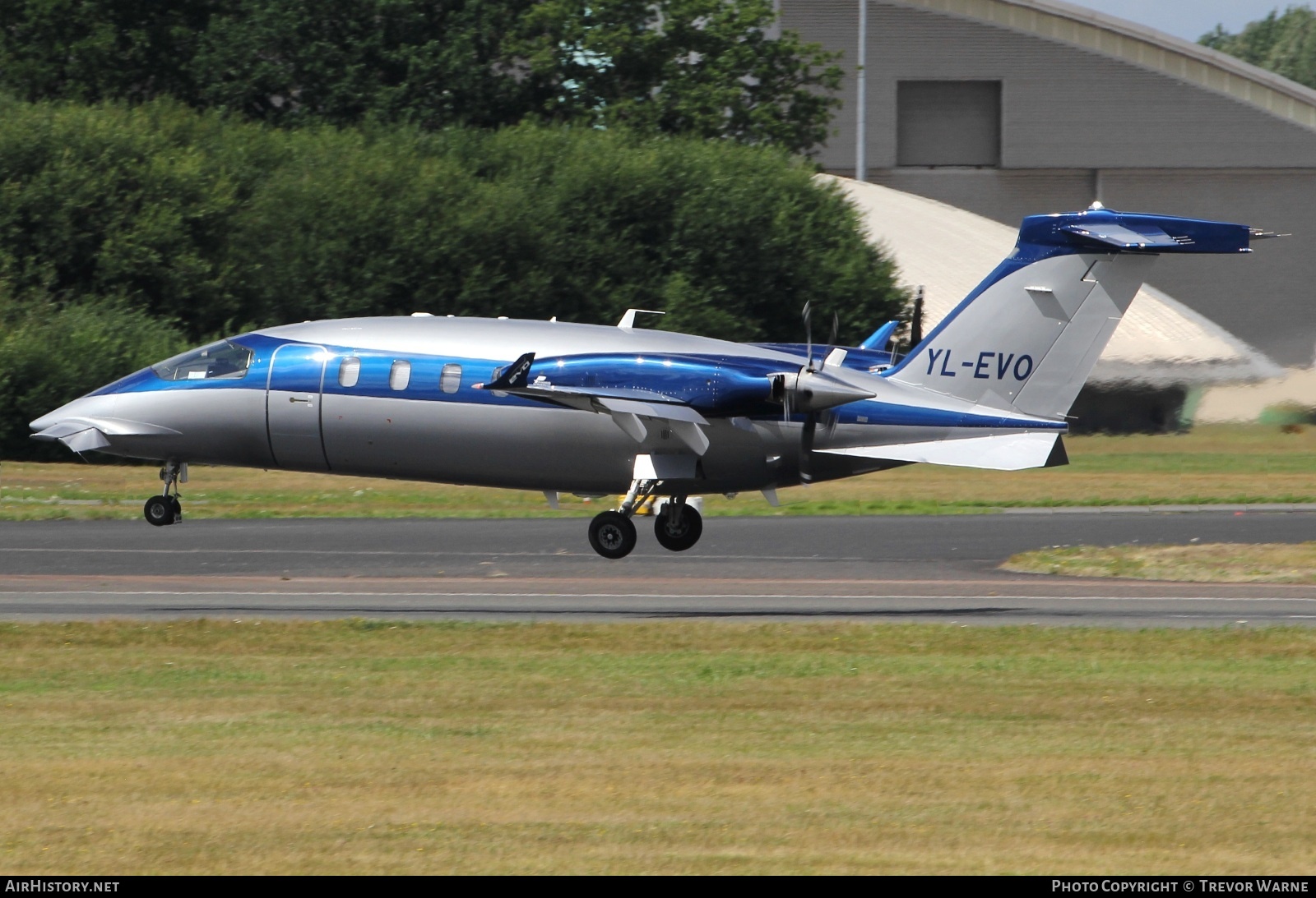 Aircraft Photo of YL-EVO | Piaggio P-180 Avanti Evo | AirHistory.net #590880