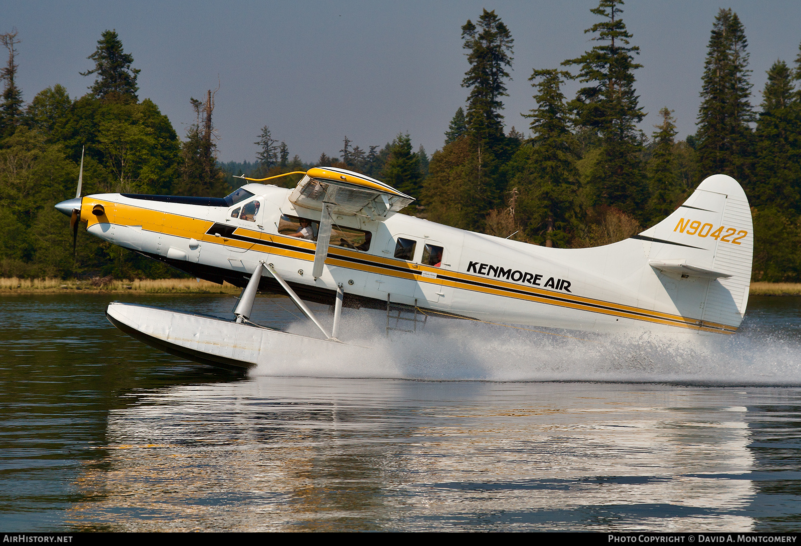 Aircraft Photo of N90422 | Vazar DHC-3T Turbine Otter | Kenmore Air | AirHistory.net #590923
