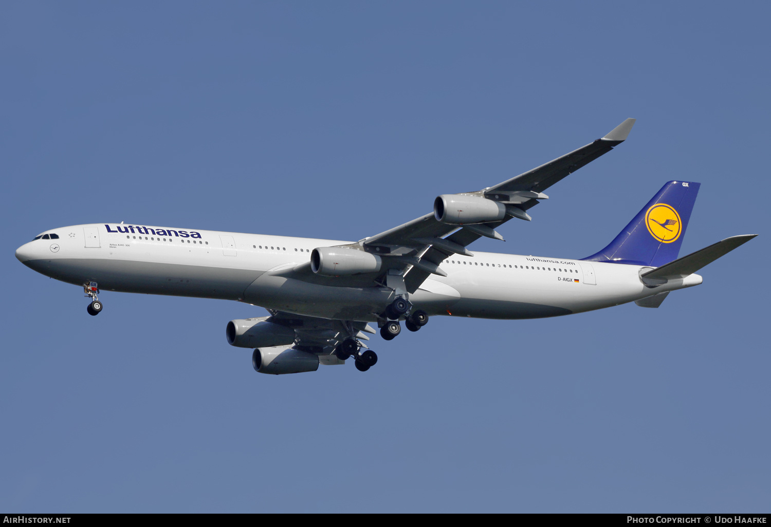 Aircraft Photo of D-AIGX | Airbus A340-313 | Lufthansa | AirHistory.net #590984