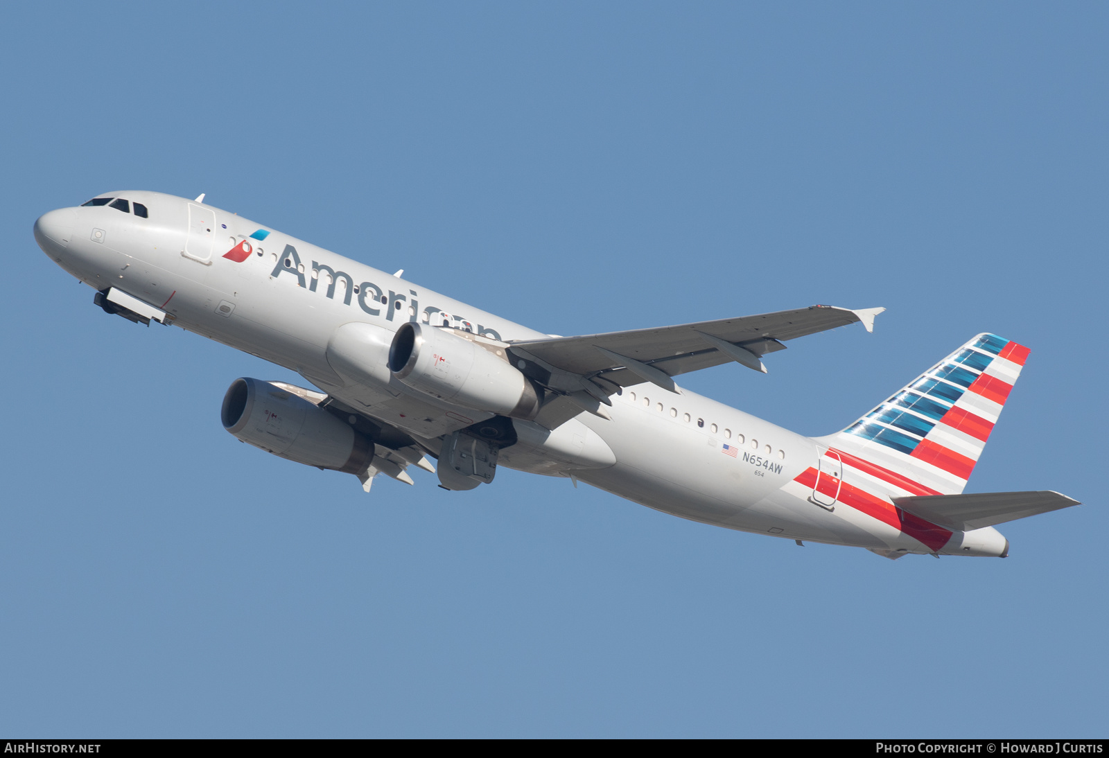Aircraft Photo of N654AW | Airbus A320-232 | American Airlines | AirHistory.net #591077