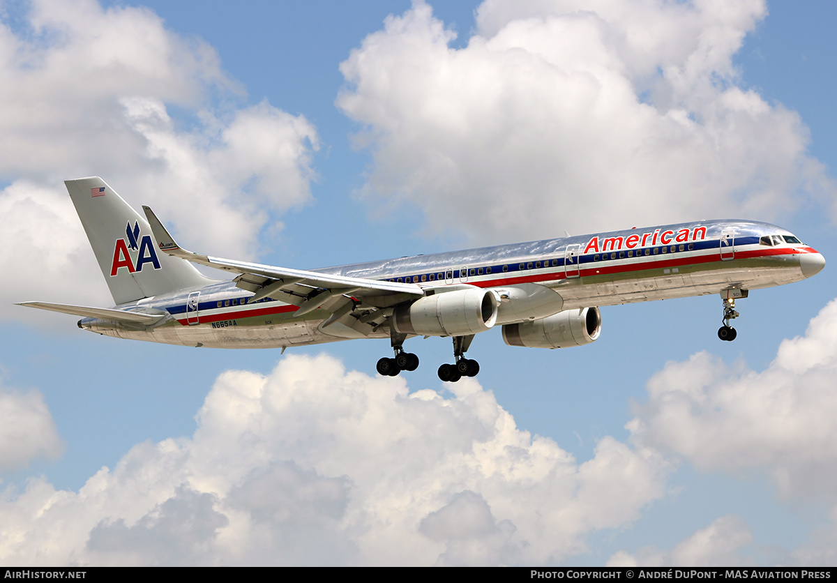 Aircraft Photo of N665AA | Boeing 757-223 | American Airlines | AirHistory.net #591090
