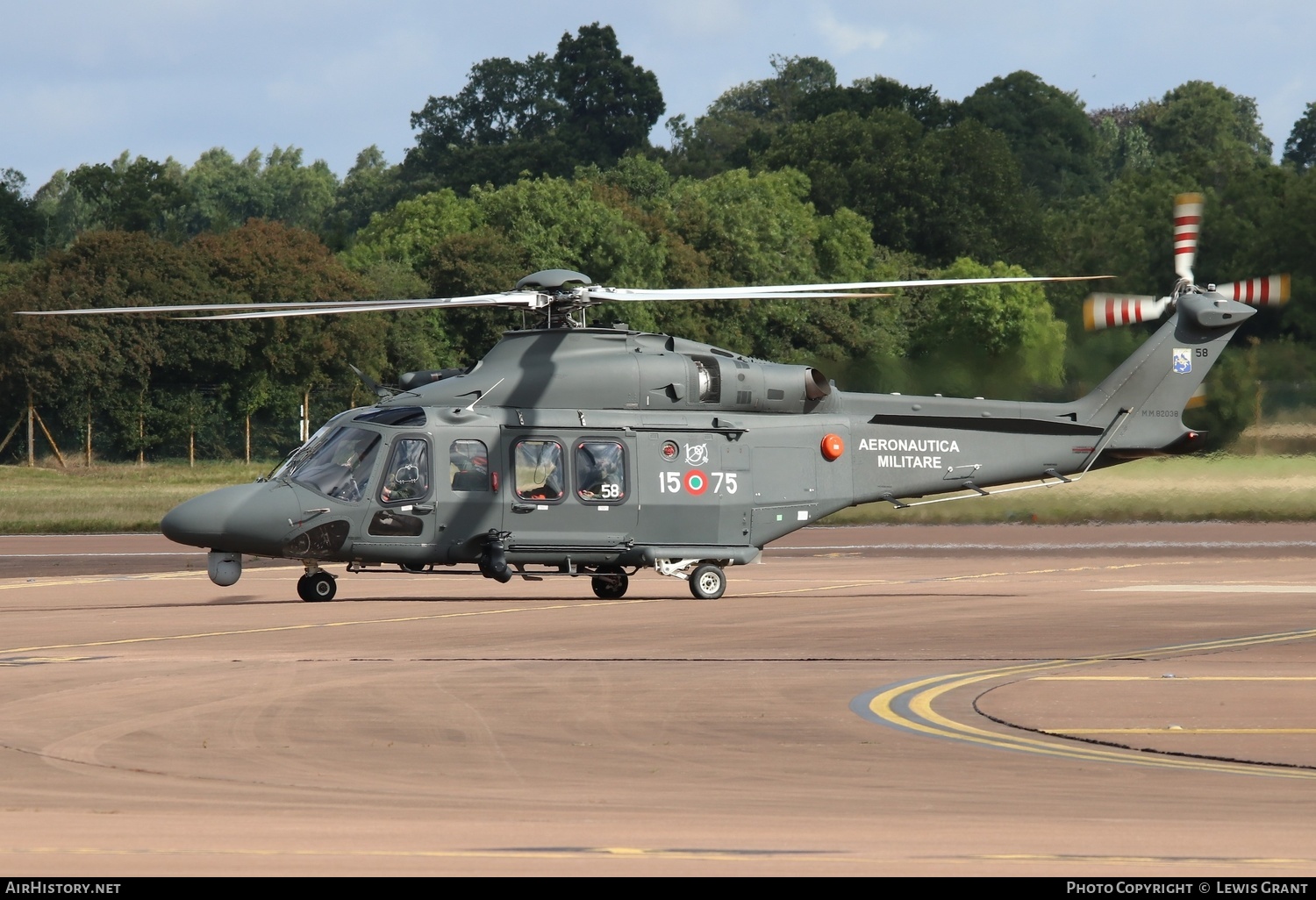 Aircraft Photo of MM82038 | AgustaWestland HH-139B | Italy - Air Force | AirHistory.net #591104