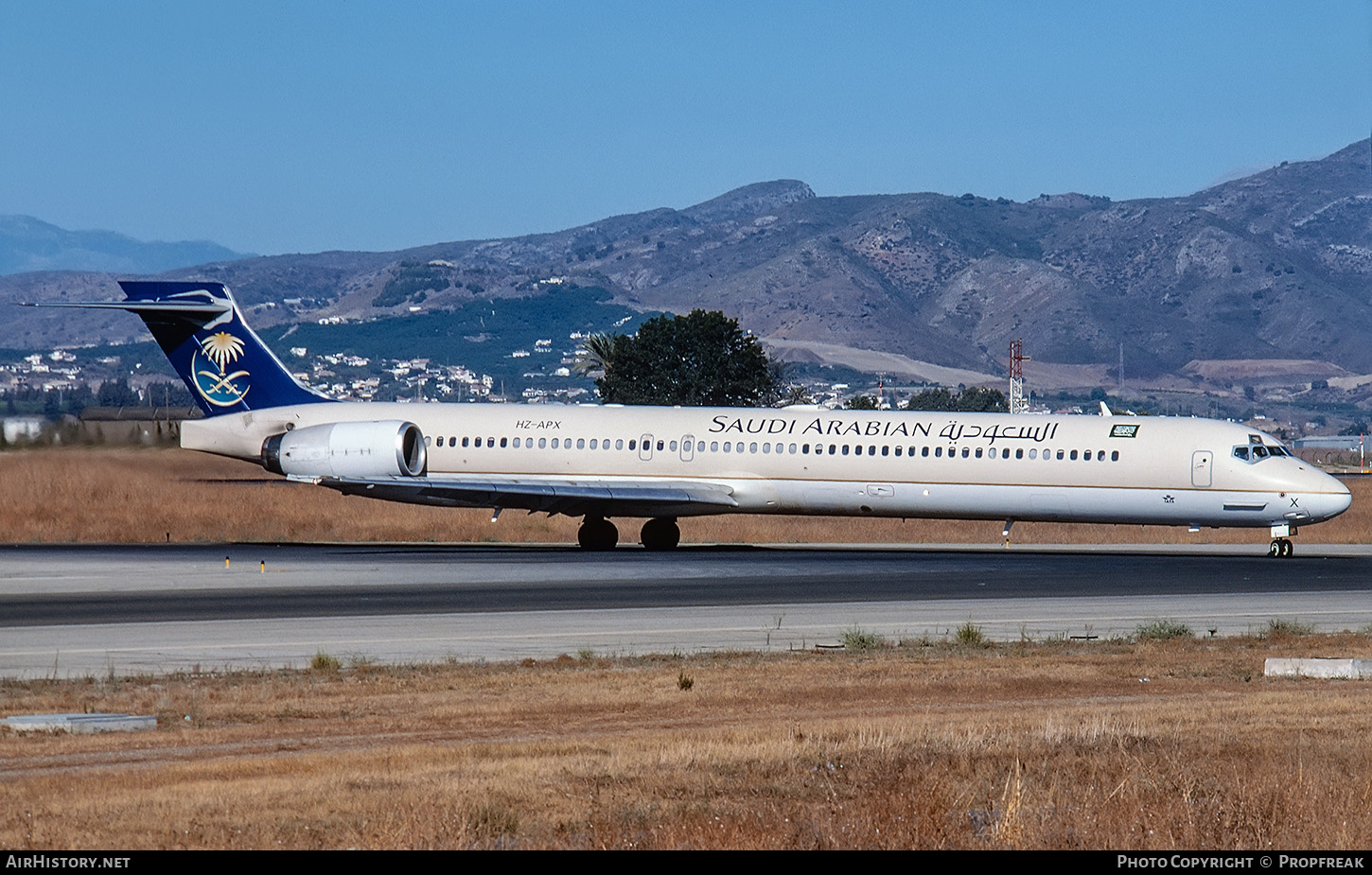 Aircraft Photo of HZ-APX | McDonnell Douglas MD-90-30 | Saudi Arabian Airlines | AirHistory.net #591200