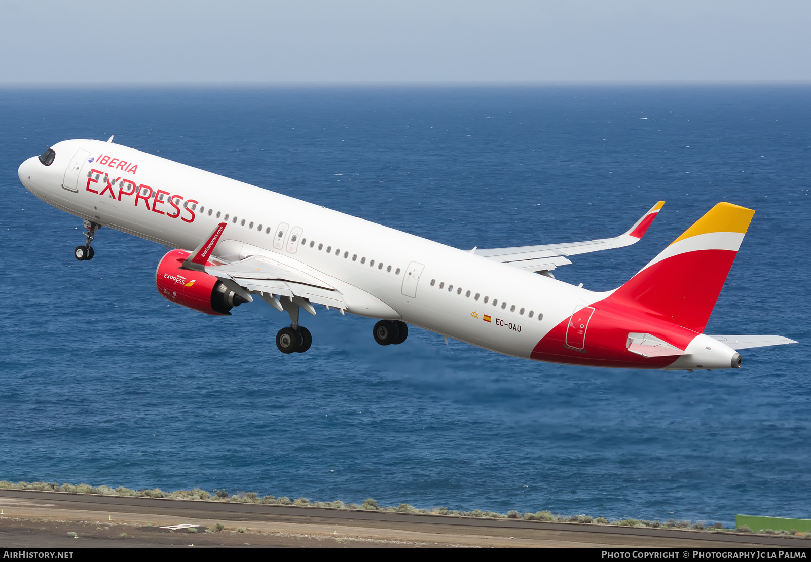 Aircraft Photo of EC-OAU | Airbus A321-271NX | Iberia Express | AirHistory.net #591290