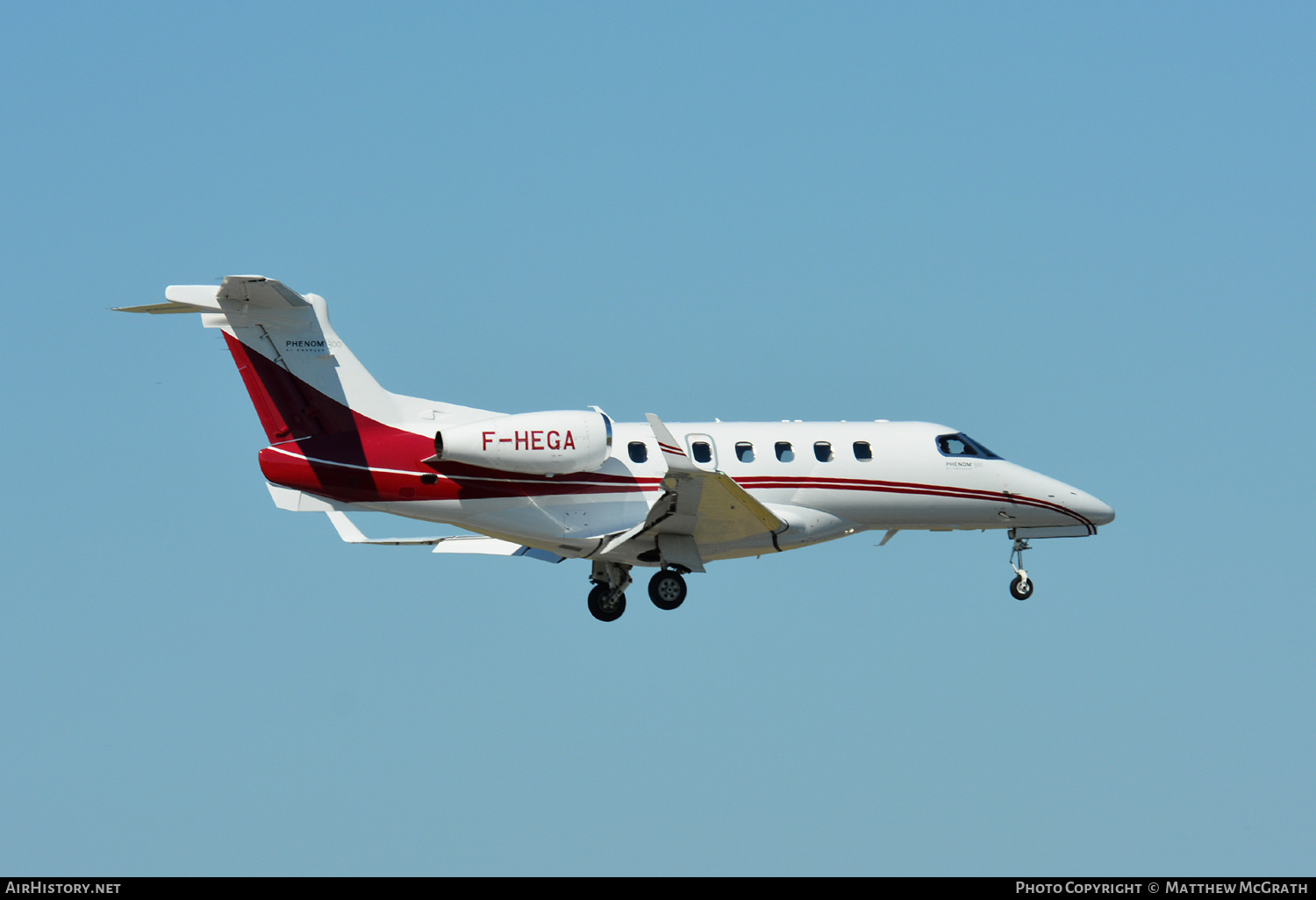 Aircraft Photo of F-HEGA | Embraer EMB-505 Phenom 300 | AirHistory.net #591404