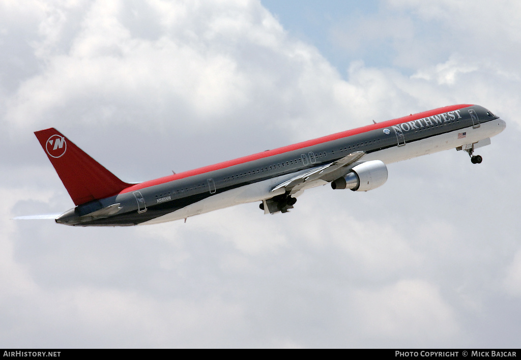 Aircraft Photo of N585NW | Boeing 757-351 | Northwest Airlines | AirHistory.net #591533