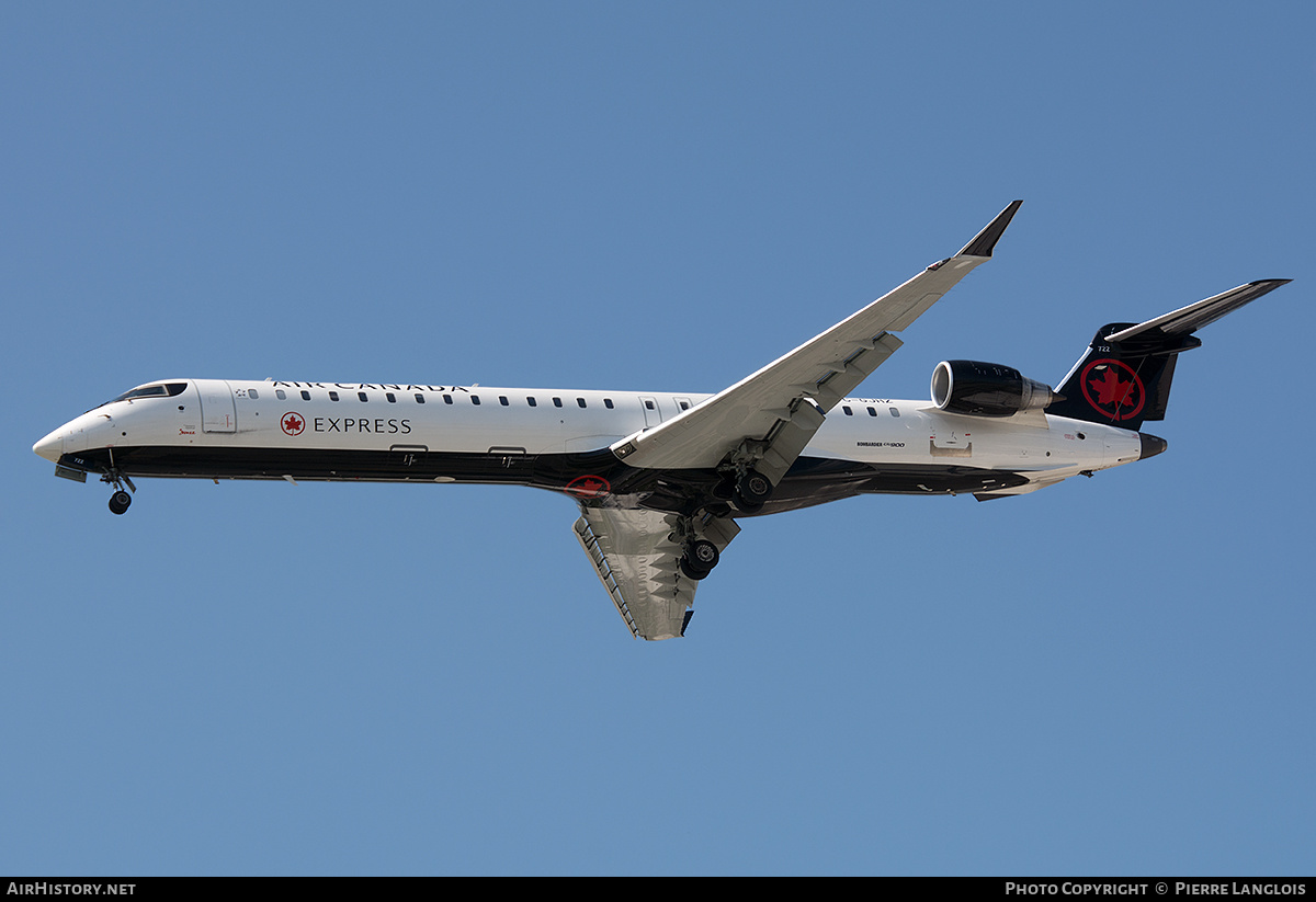 Aircraft Photo of C-GJHZ | Bombardier CRJ-900 (CL-600-2D24) | Air Canada Express | AirHistory.net #591577