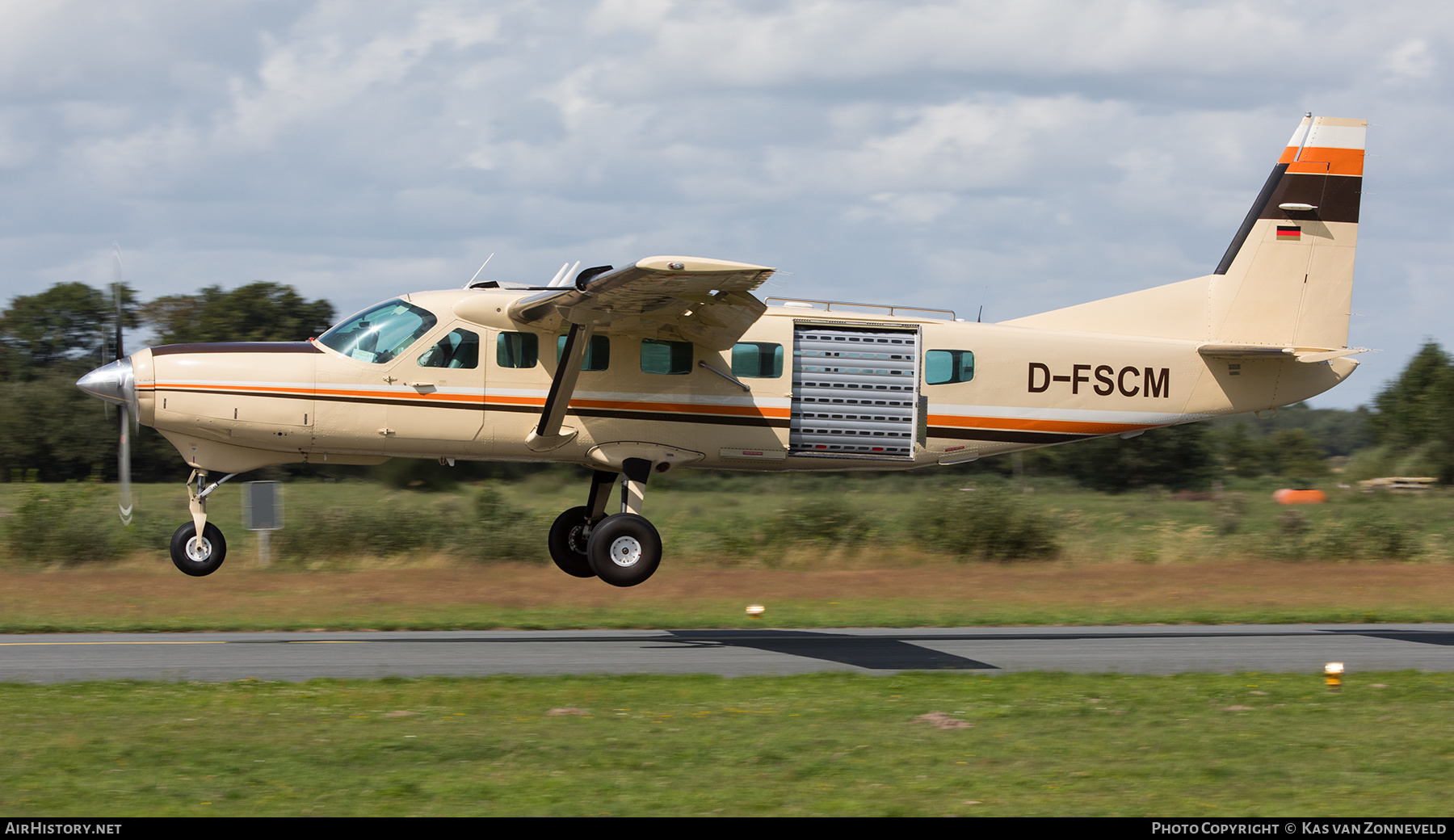 Aircraft Photo of D-FSCM | Cessna 208B Grand Caravan | AirHistory.net #591588