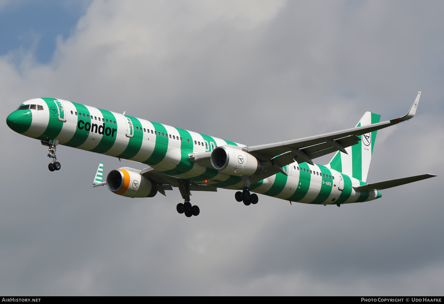 Aircraft Photo of D-ABOL | Boeing 757-330 | Condor Flugdienst | AirHistory.net #591767