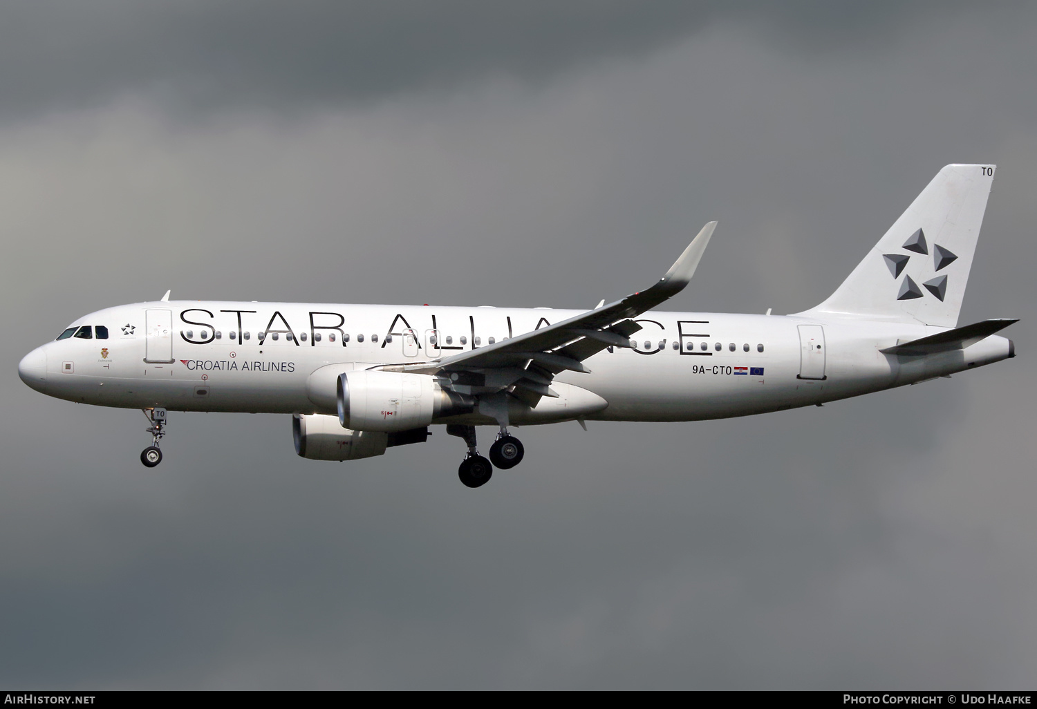 Aircraft Photo of 9A-CTO | Airbus A320-214 | Croatia Airlines | AirHistory.net #591771