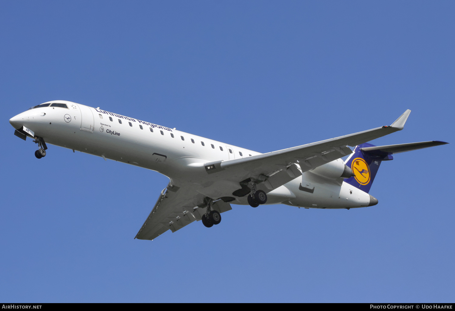 Aircraft Photo of D-ACPE | Bombardier CRJ-701ER (CL-600-2C10) | Lufthansa Regional | AirHistory.net #591893