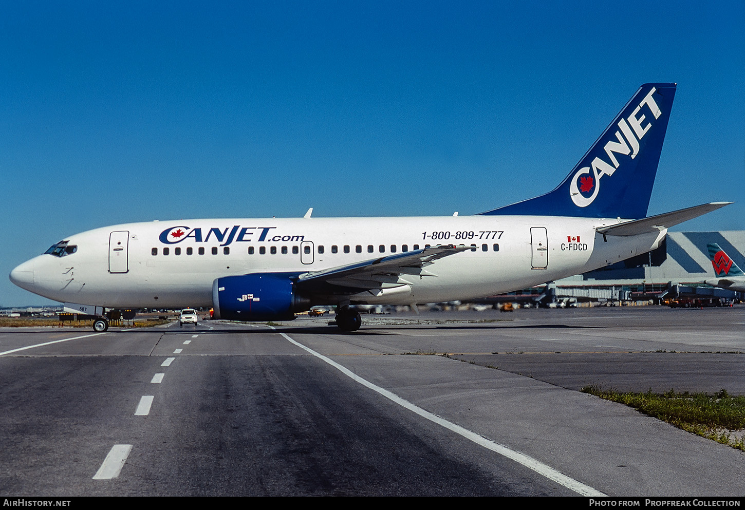 Aircraft Photo of C-FDCD | Boeing 737-522 | CanJet Airlines | AirHistory.net #591905