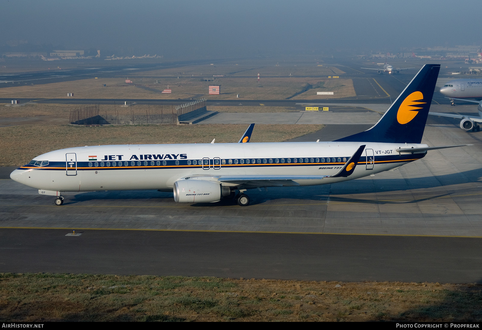 Aircraft Photo of VT-JGT | Boeing 737-85R | Jet Airways | AirHistory.net #591906