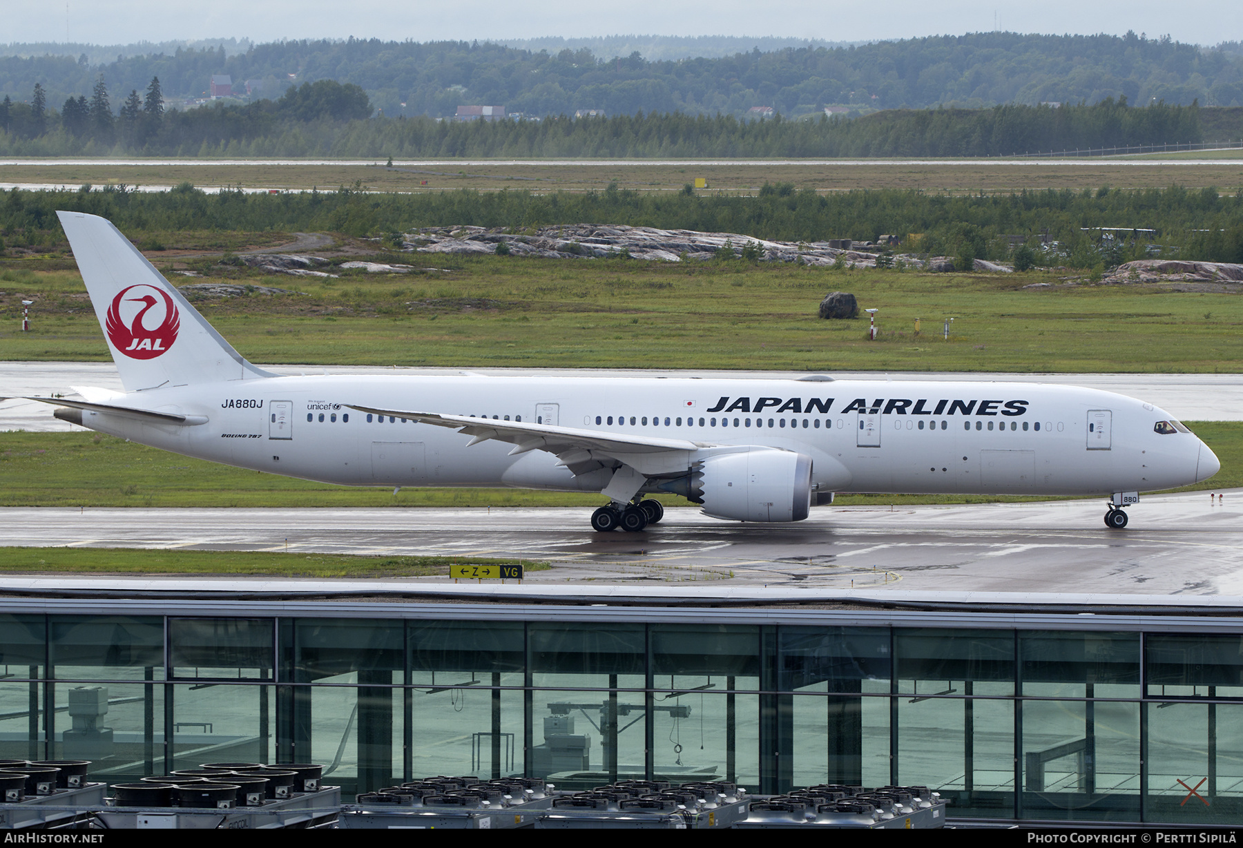Aircraft Photo of JA880J | Boeing 787-9 Dreamliner | Japan Airlines - JAL | AirHistory.net #591982