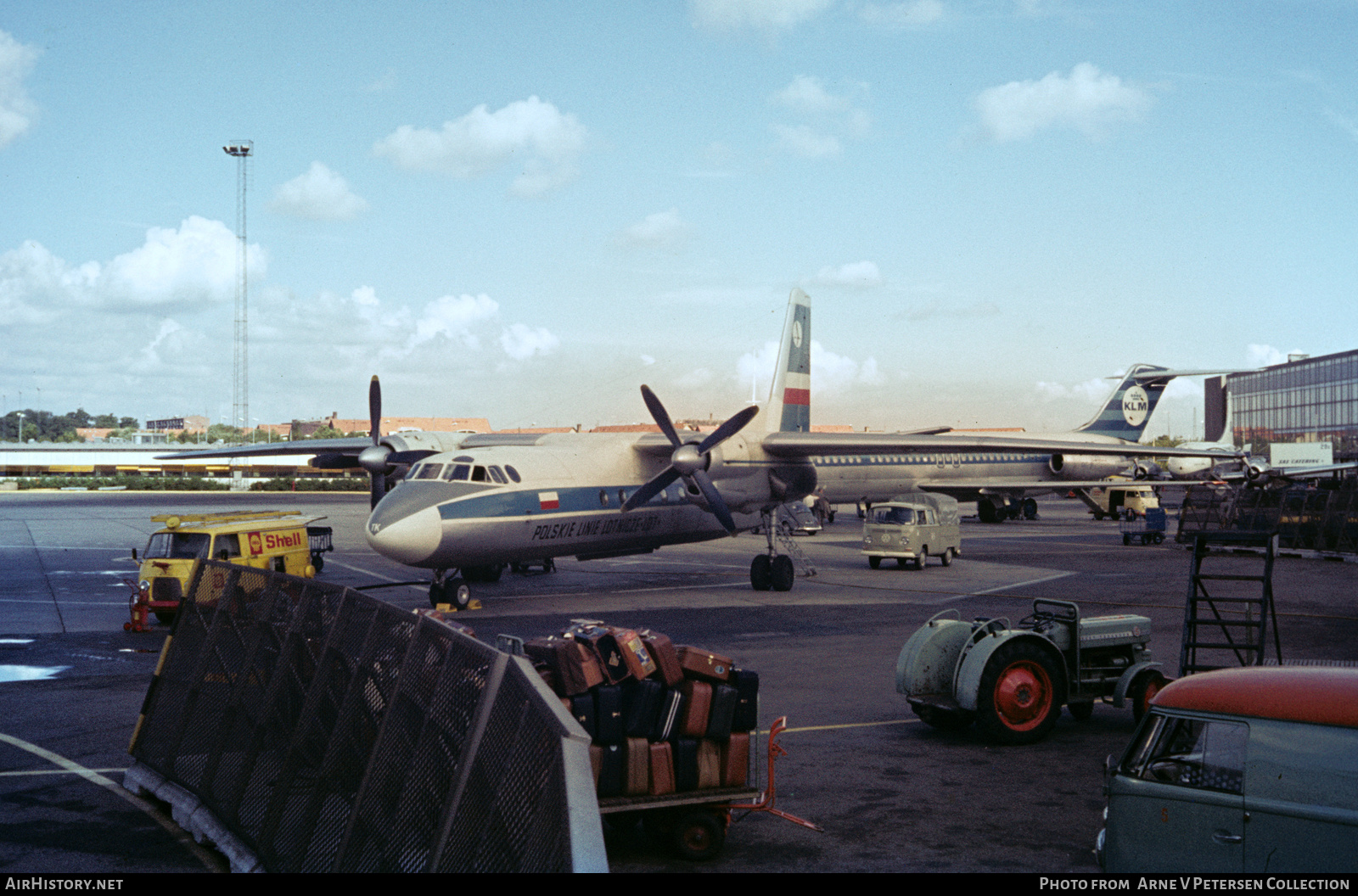 Aircraft Photo of SP-LTK | Antonov An-24B | LOT Polish Airlines - Polskie Linie Lotnicze | AirHistory.net #592306