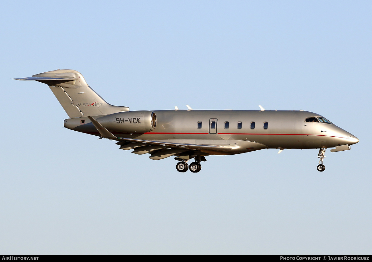 Aircraft Photo of 9H-VCK | Bombardier Challenger 350 (BD-100-1A10) | VistaJet | AirHistory.net #592463