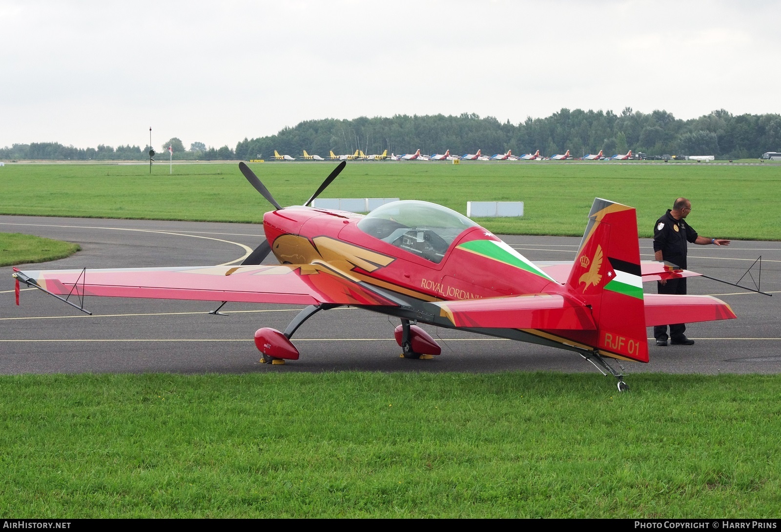 Aircraft Photo of RJF01 | Extra EA-330LX | Royal Jordanian Falcons | AirHistory.net #592546