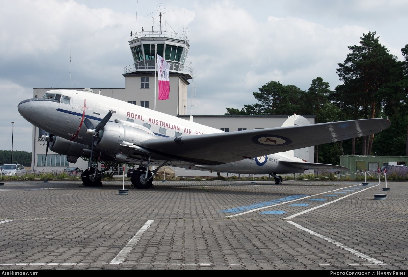 Aircraft Photo of A65-69 | Douglas C-47B Dakota | Australia - Air Force | AirHistory.net #592552