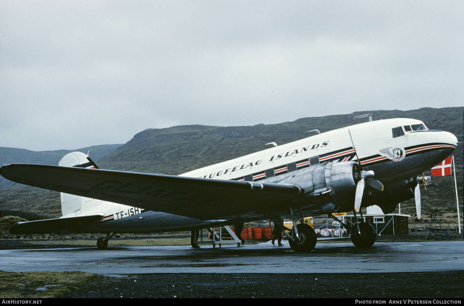 Aircraft Photo of TF-ISH | Douglas C-47A Dakota | Icelandair - Flugfélag Íslands | AirHistory.net #592556