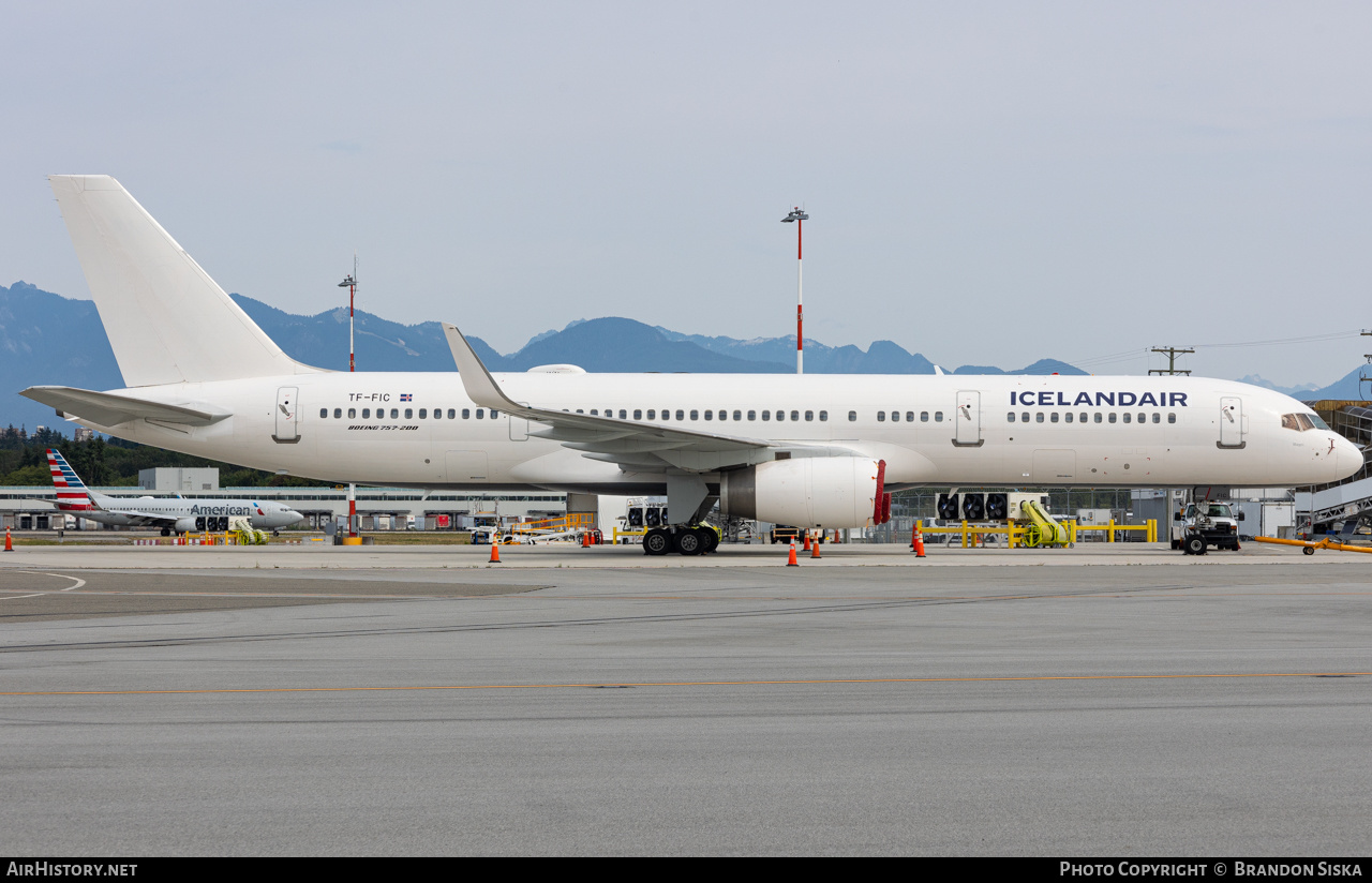 Aircraft Photo of TF-FIC | Boeing 757-23N | Icelandair | AirHistory.net #592597