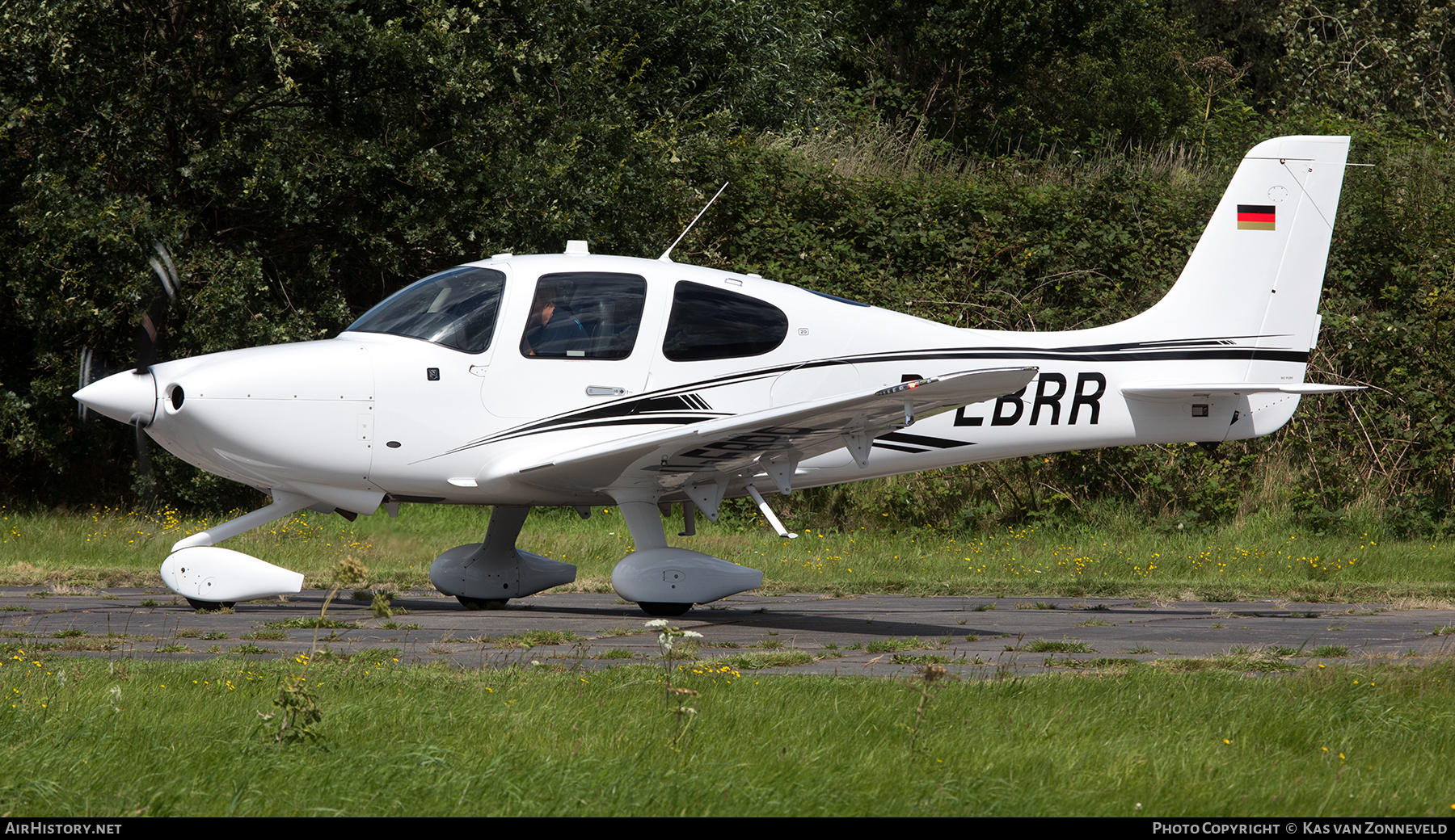 Aircraft Photo of D-EBRR | Cirrus SR-20 G6 | AirHistory.net #592615