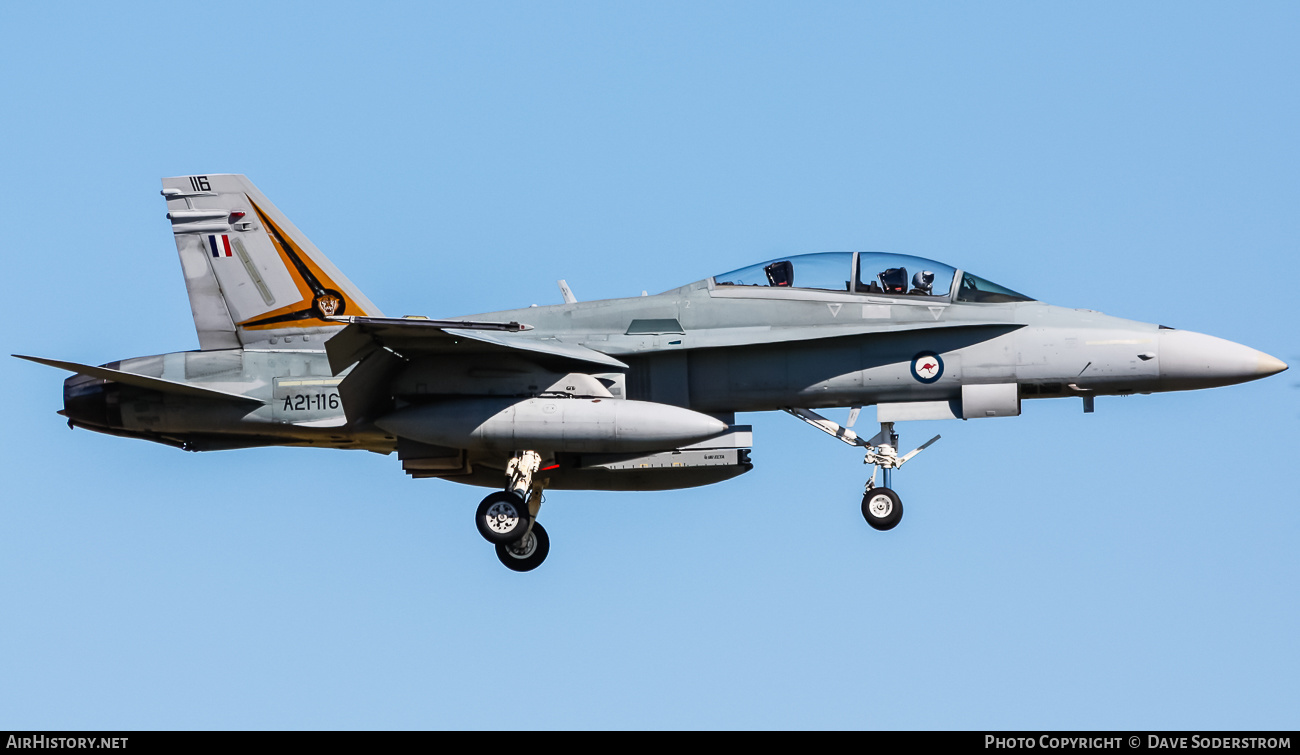 Aircraft Photo of A21-116 | McDonnell Douglas F/A-18B Hornet | Australia - Air Force | AirHistory.net #592671