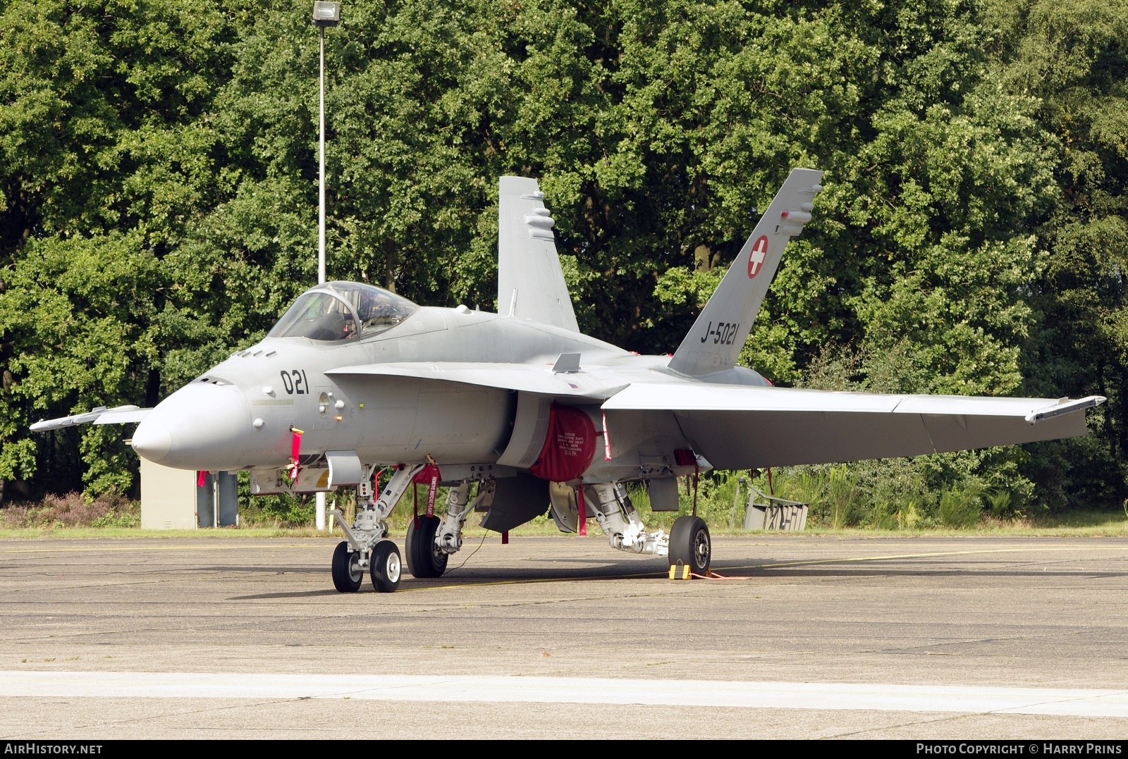Aircraft Photo of J-5021 | McDonnell Douglas F/A-18C Hornet | Switzerland - Air Force | AirHistory.net #592755