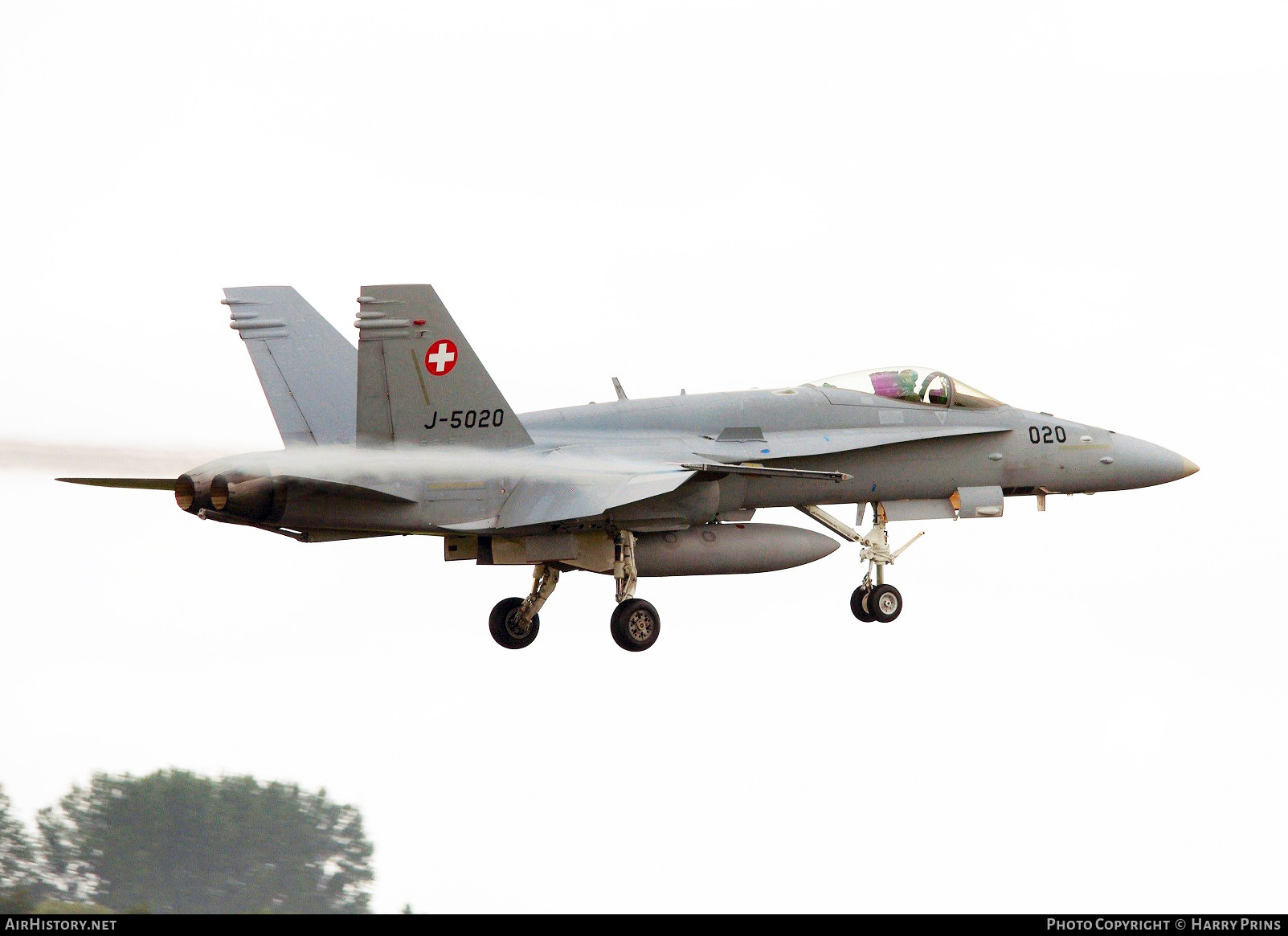 Aircraft Photo of J-5020 | McDonnell Douglas F/A-18C Hornet | Switzerland - Air Force | AirHistory.net #592775