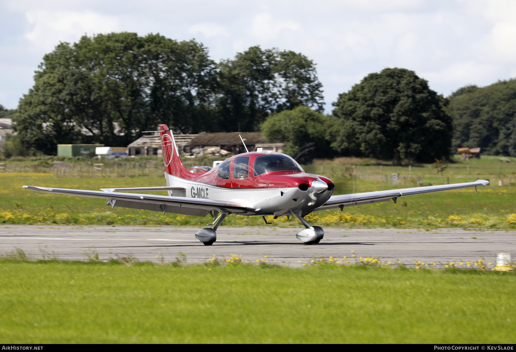 Aircraft Photo of G-MCLE | Cirrus SR-22T G3 | AirHistory.net #592782