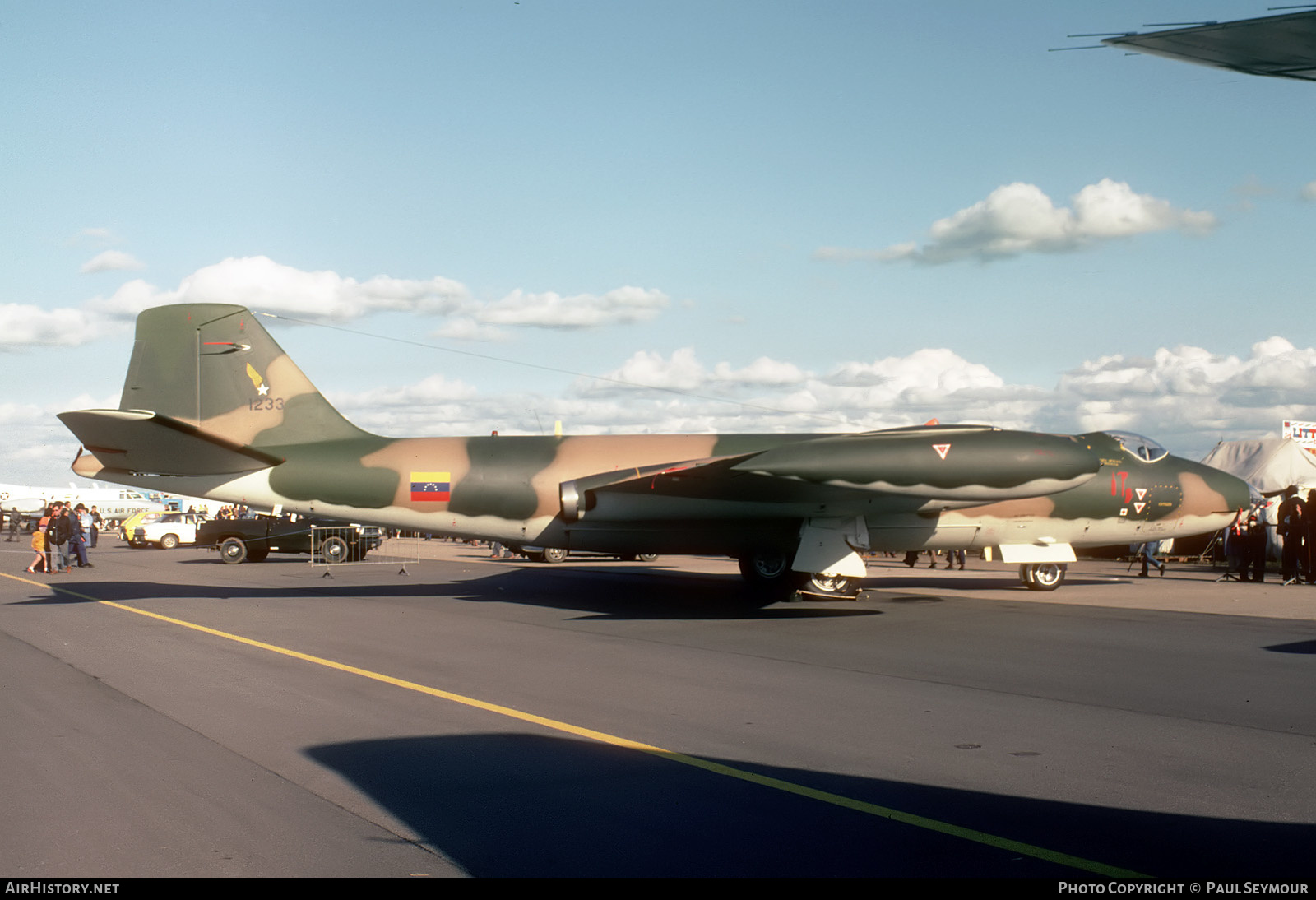 Aircraft Photo of 1233 | English Electric Canberra B82 | Venezuela - Air Force | AirHistory.net #592937