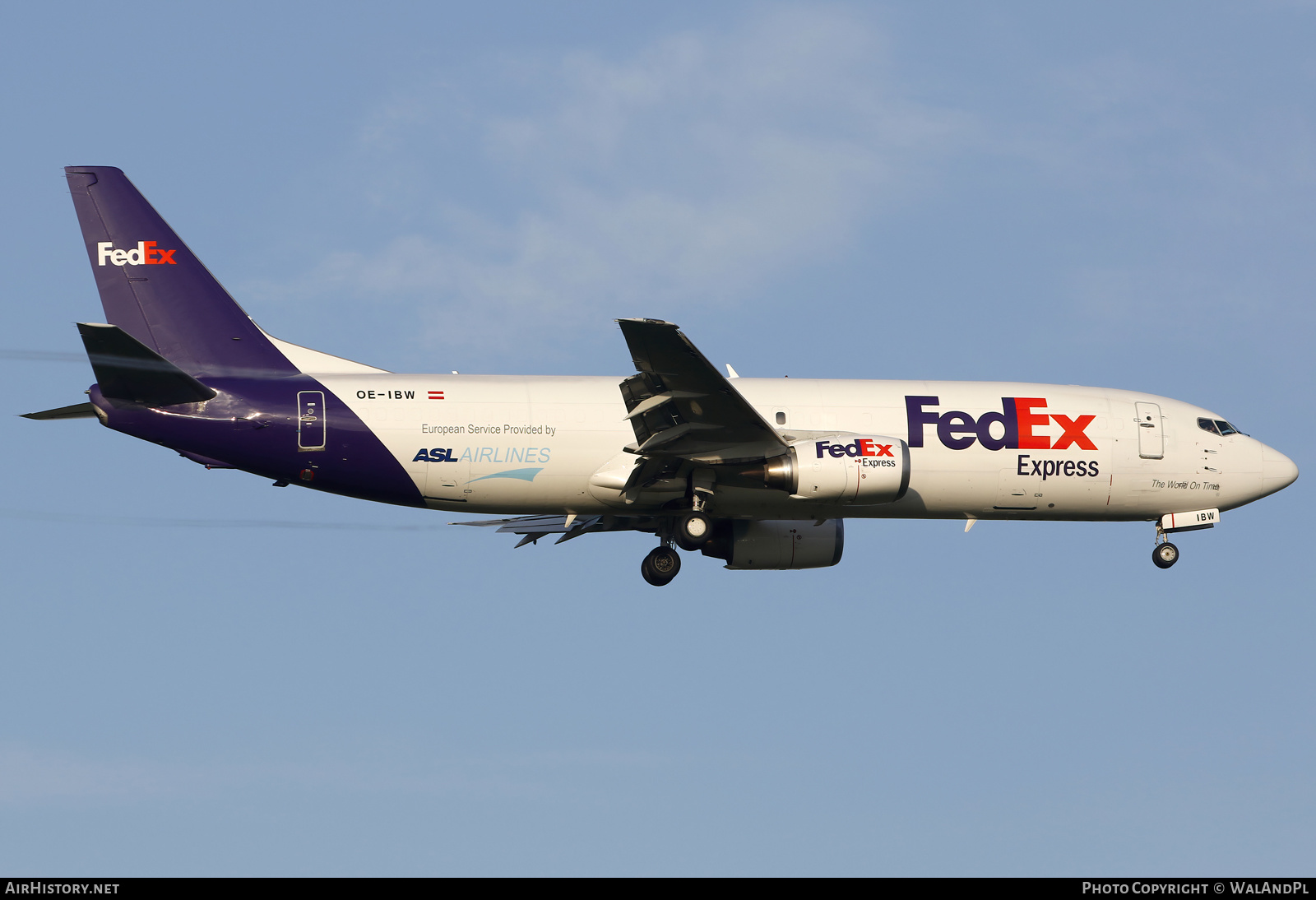 Aircraft Photo of OE-IBW | Boeing 737-4Q8(SF) | FedEx Express | AirHistory.net #592961