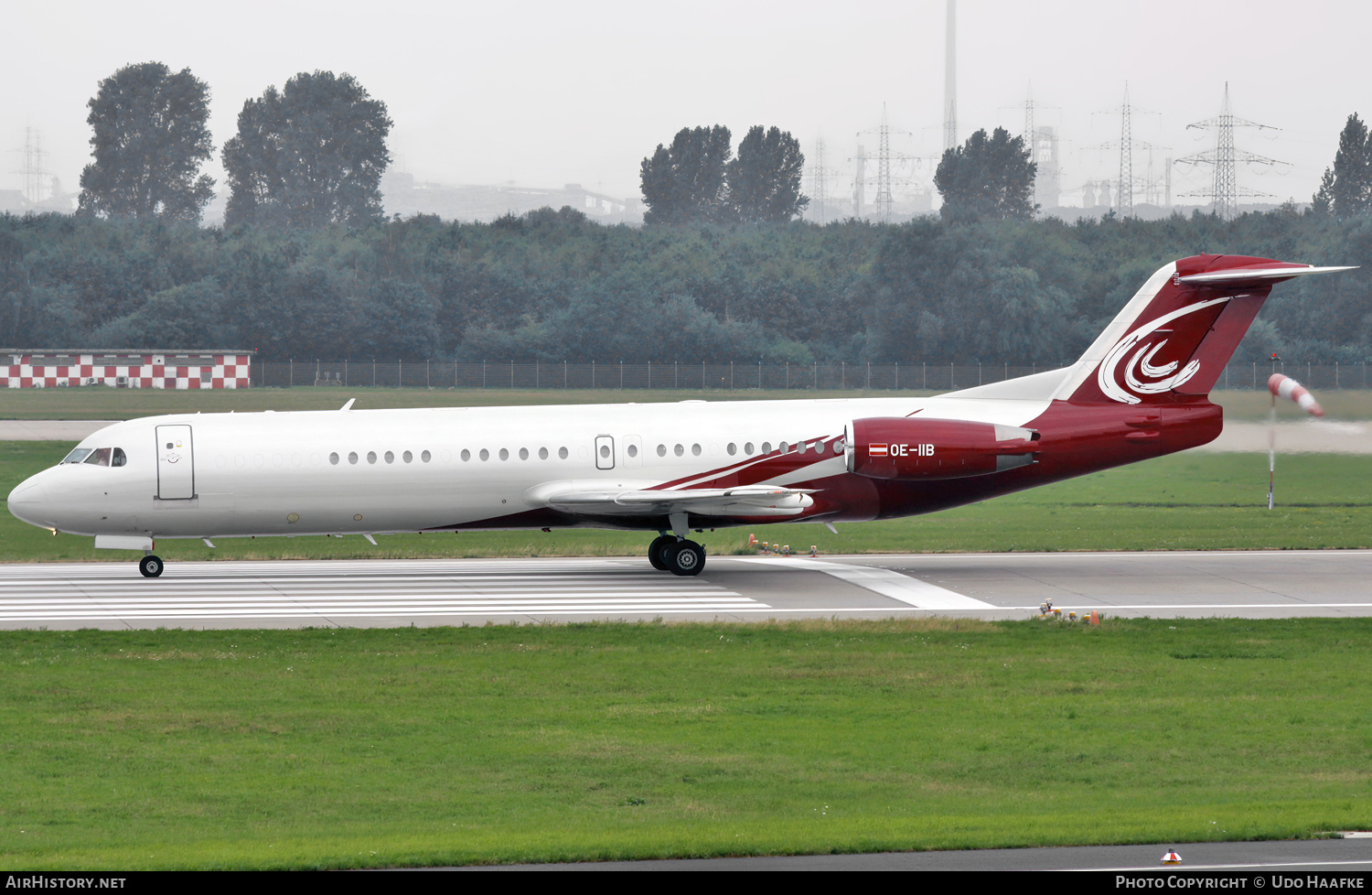 Aircraft Photo of OE-IIB | Fokker 100 (F28-0100) | AirHistory.net #593037