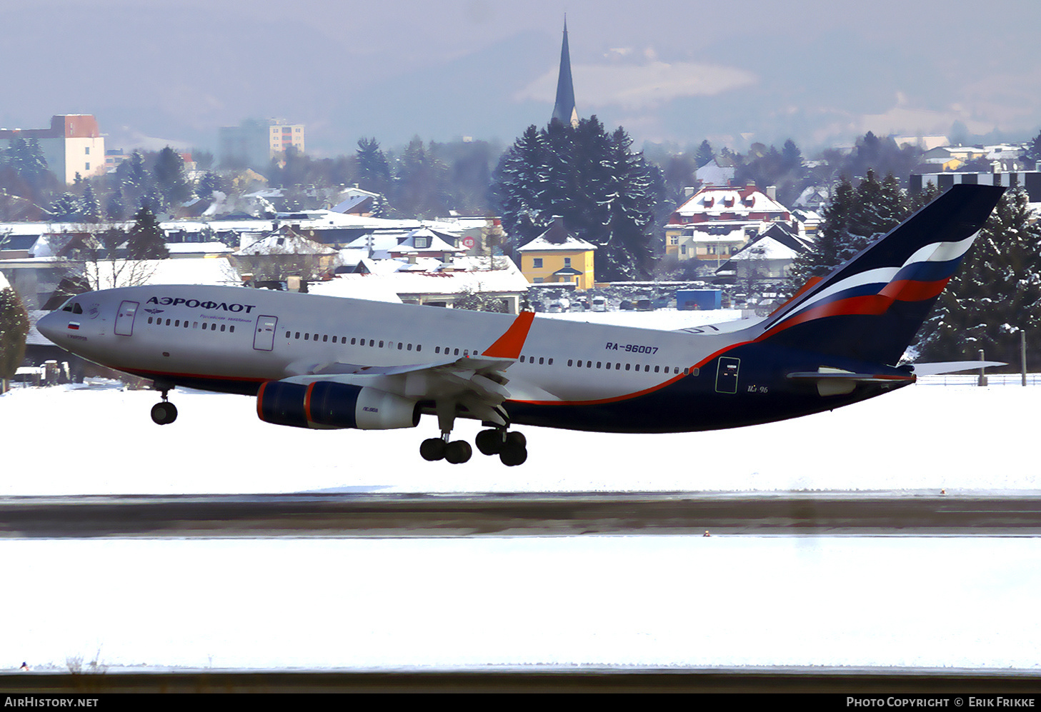 Aircraft Photo of RA-96007 | Ilyushin Il-96-300 | Aeroflot - Russian Airlines | AirHistory.net #593041