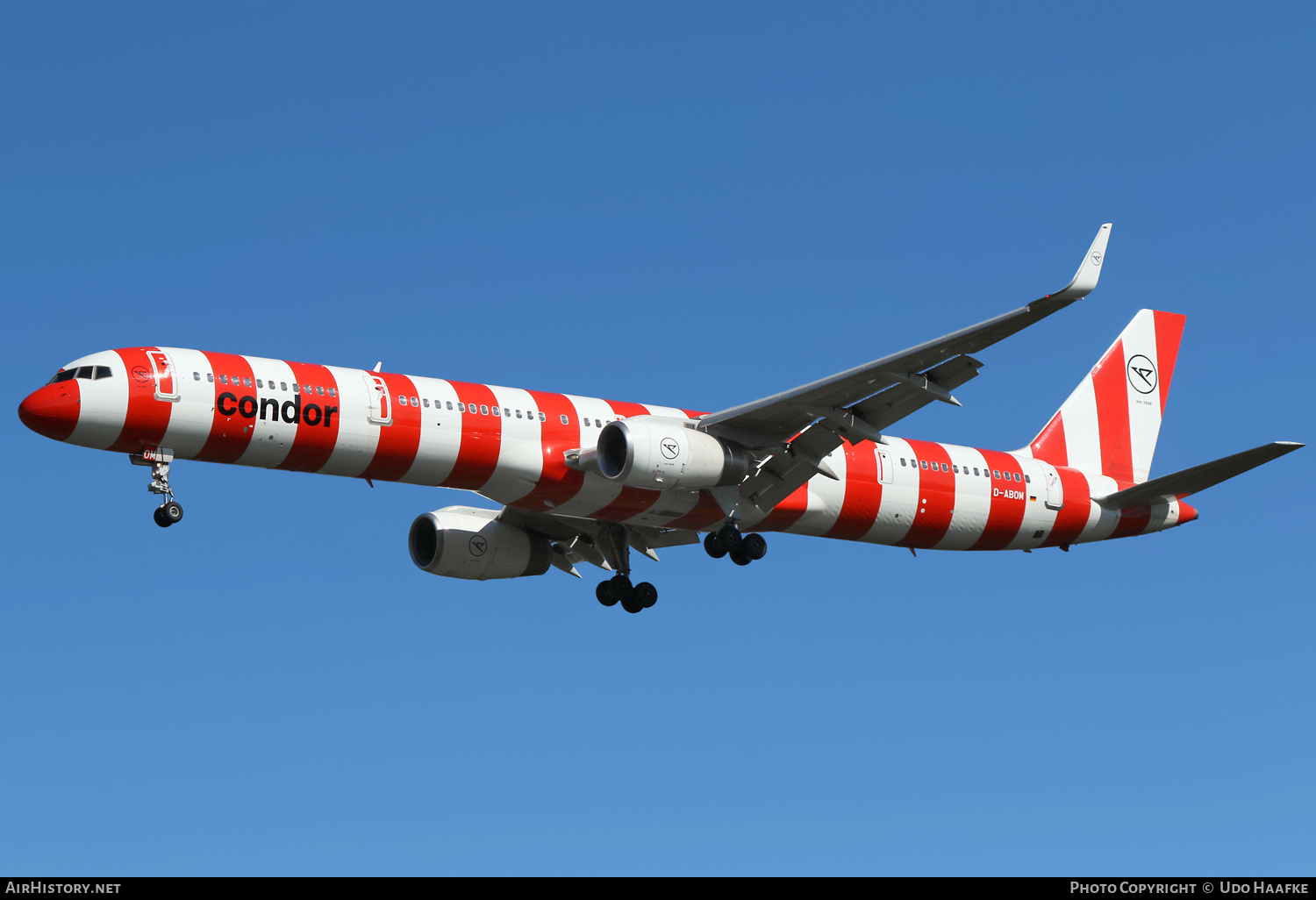 Aircraft Photo of D-ABOM | Boeing 757-330 | Condor Flugdienst | AirHistory.net #593166