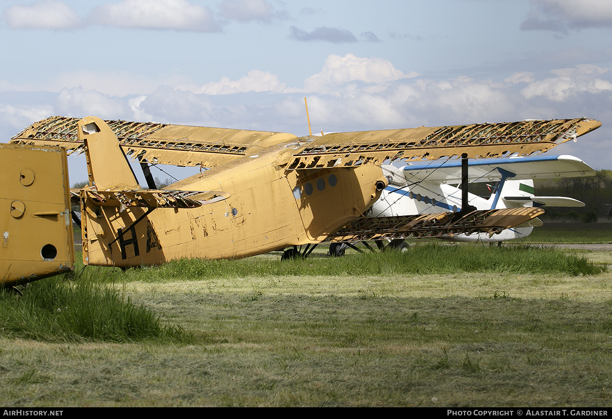 Aircraft Photo of HA-MEG | Antonov An-2R | AirHistory.net #593255