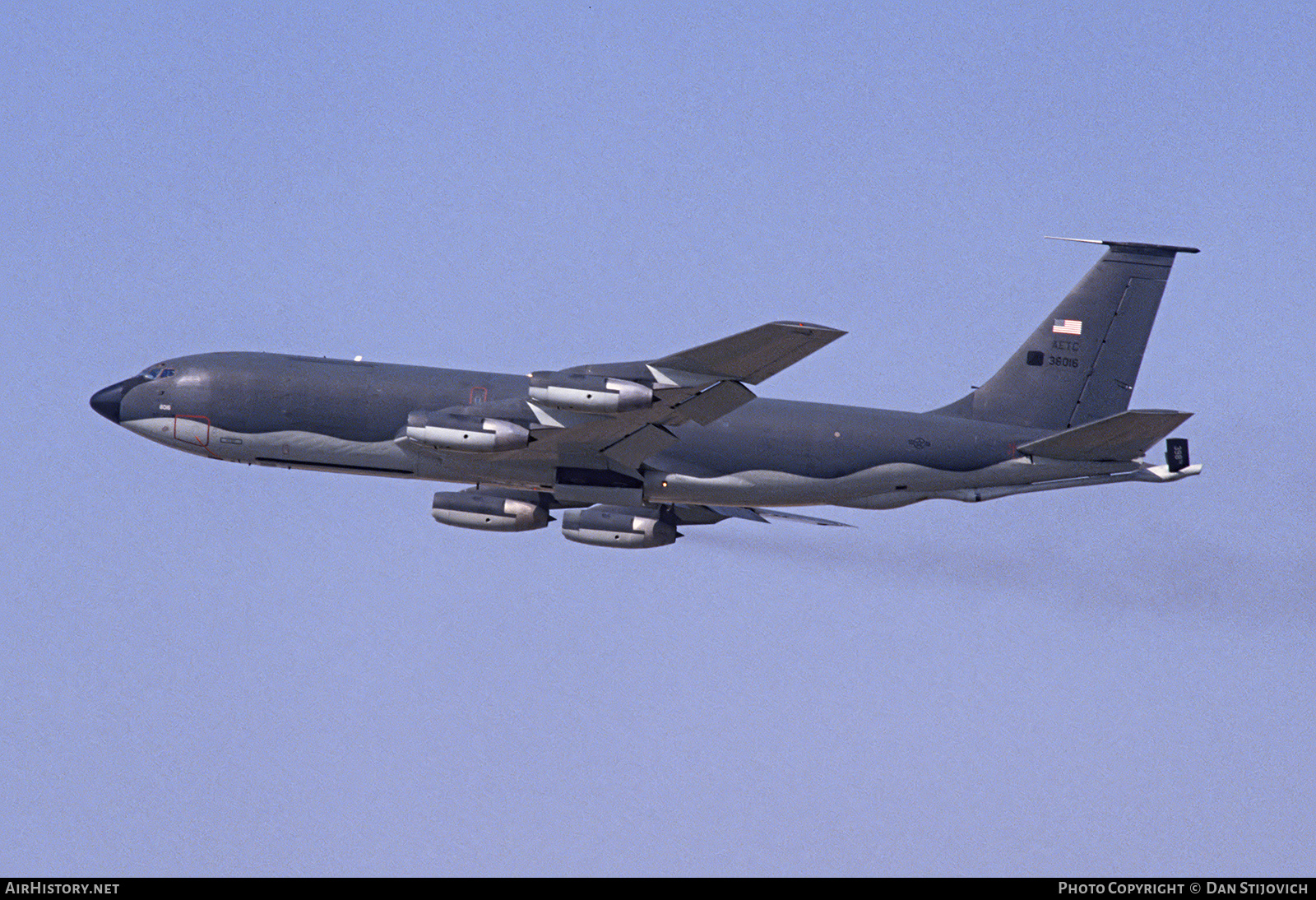 Aircraft Photo of 63-8016 / 38016 | Boeing KC-135A Stratotanker | USA - Air Force | AirHistory.net #593290