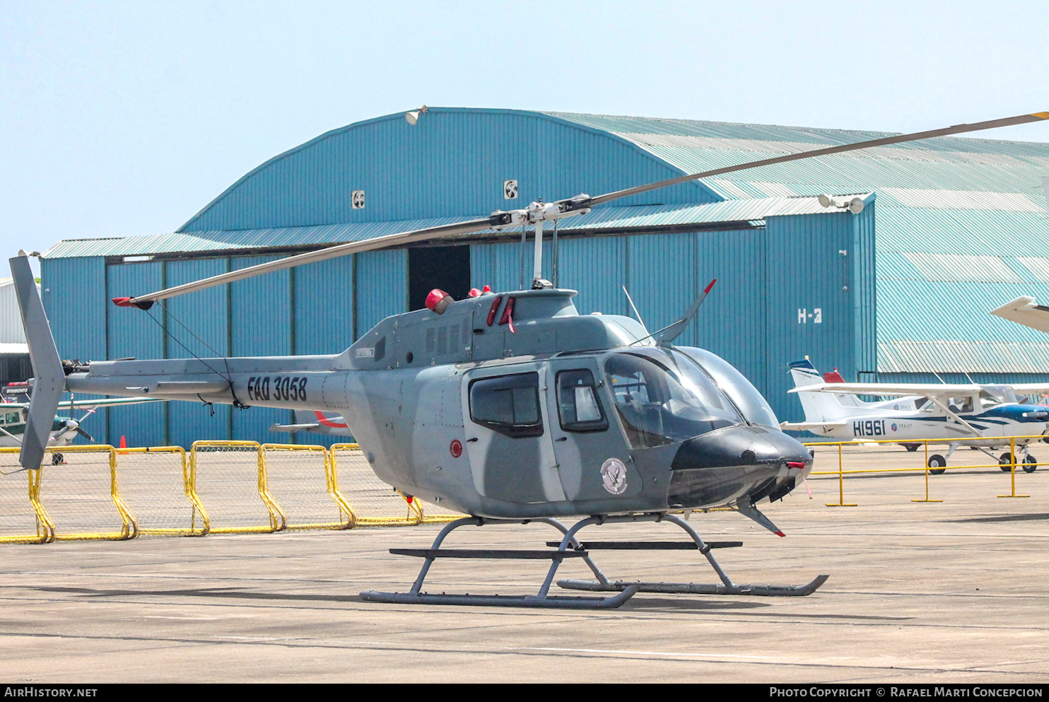 Aircraft Photo of 3058 | Bell CH-136 Kiowa (206A-1/COH-58A) | Dominican Republic - Air Force | AirHistory.net #593316