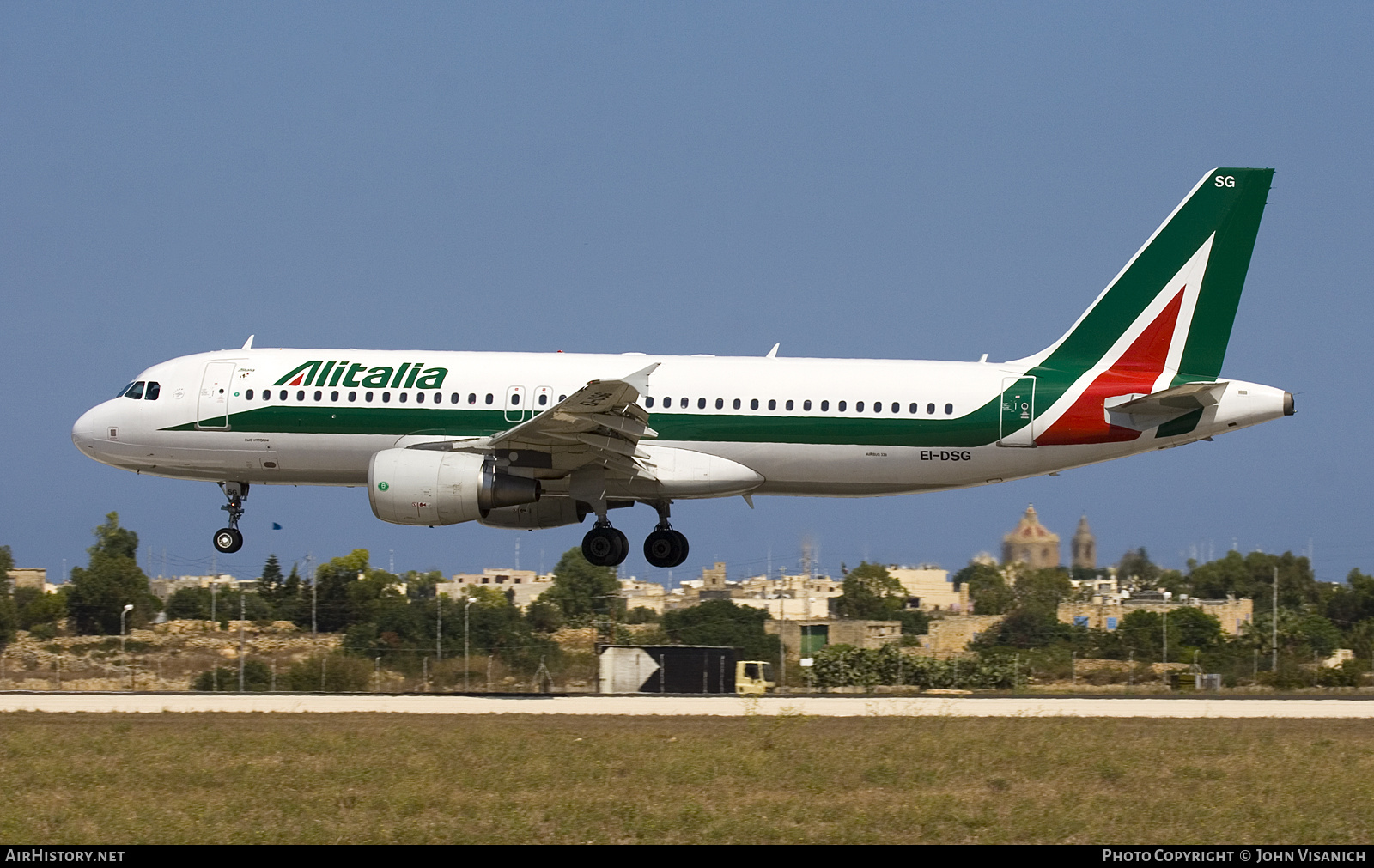 Aircraft Photo of EI-DSG | Airbus A320-216 | Alitalia | AirHistory.net #593376