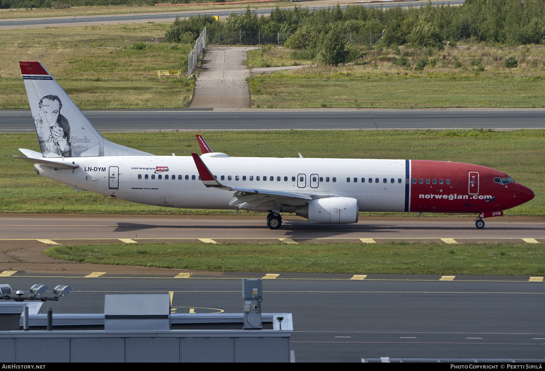 Aircraft Photo of LN-DYM | Boeing 737-8JP | Norwegian | AirHistory.net #593594
