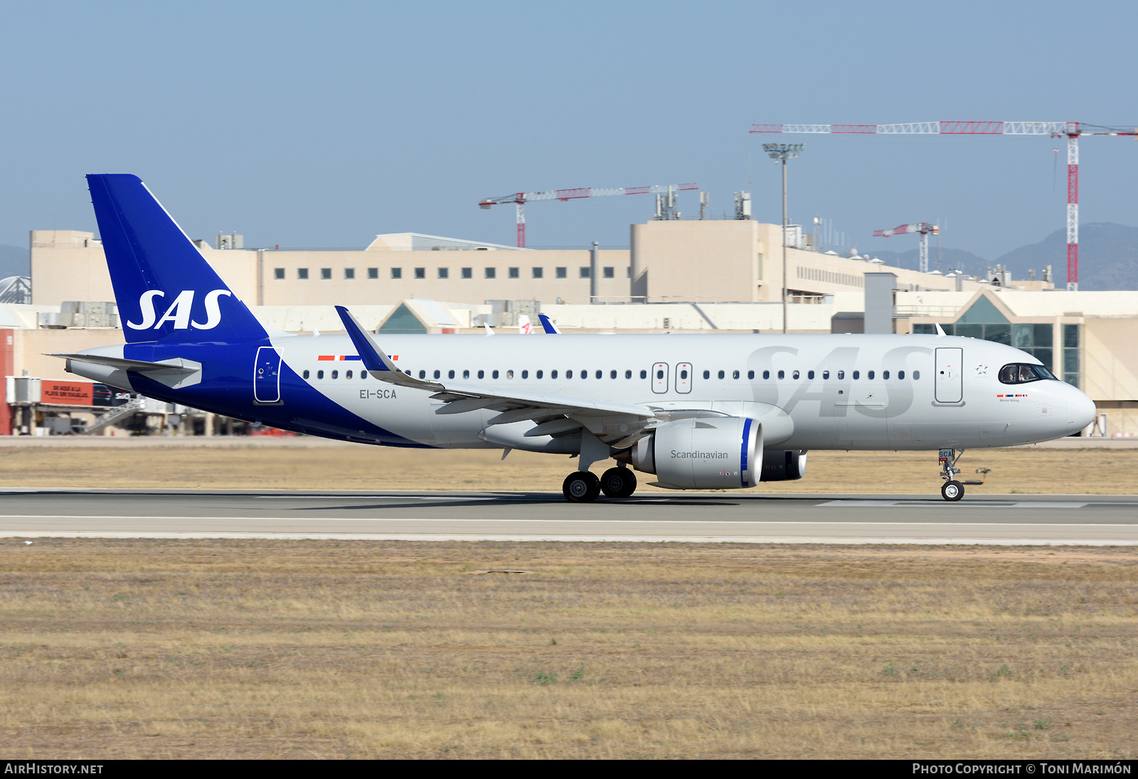 Aircraft Photo of EI-SCA | Airbus A320-251N | Scandinavian Airlines - SAS | AirHistory.net #593623