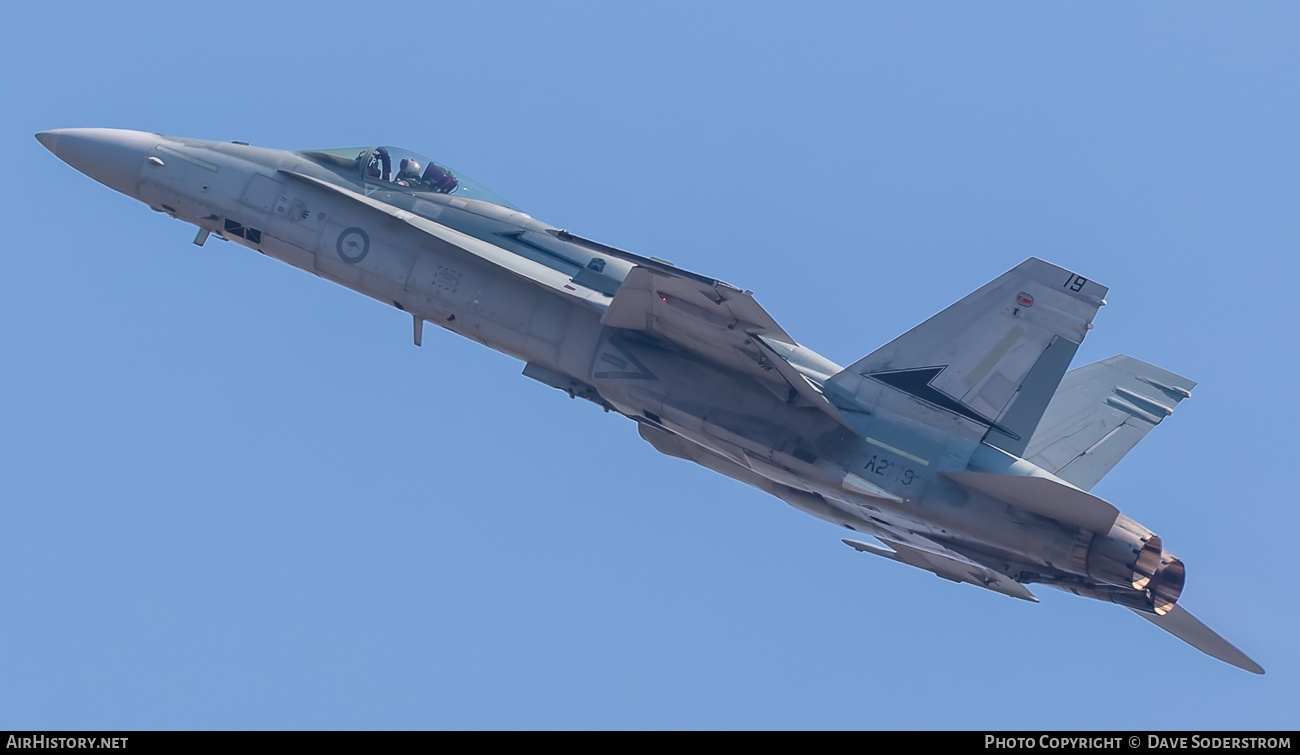 Aircraft Photo of A21-19 | McDonnell Douglas F/A-18A Hornet | Australia - Air Force | AirHistory.net #593655