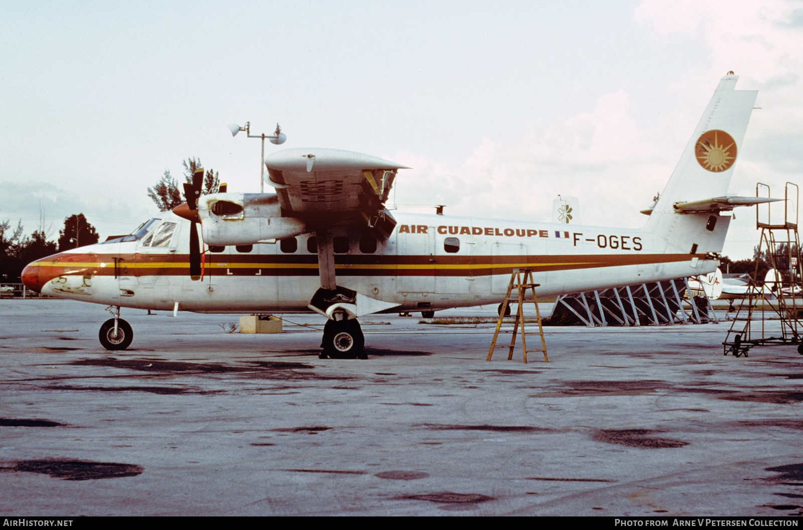Aircraft Photo of F-OGES | De Havilland Canada DHC-6-300 Twin Otter | Air Guadeloupe | AirHistory.net #593664