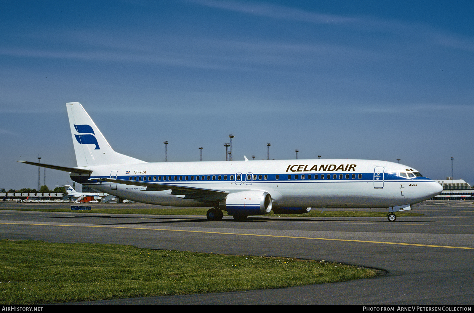 Aircraft Photo of TF-FIA | Boeing 737-408 | Icelandair | AirHistory.net #593733