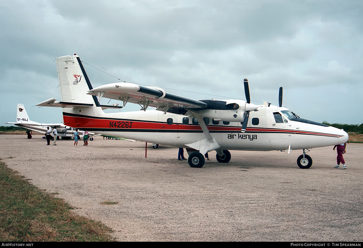 Aircraft Photo of N4226J | De Havilland Canada DHC-6-300 Twin Otter | AirKenya | AirHistory.net #593796
