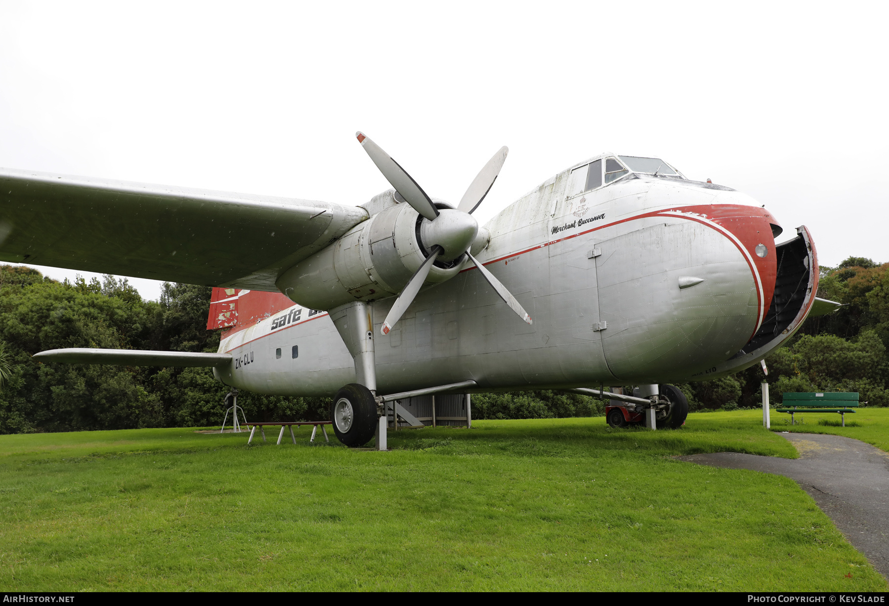 Aircraft Photo of ZK-CLU | Bristol 170 Freighter Mk31M | SAFE Air Cargo - Straits Air Freight Express | AirHistory.net #593863
