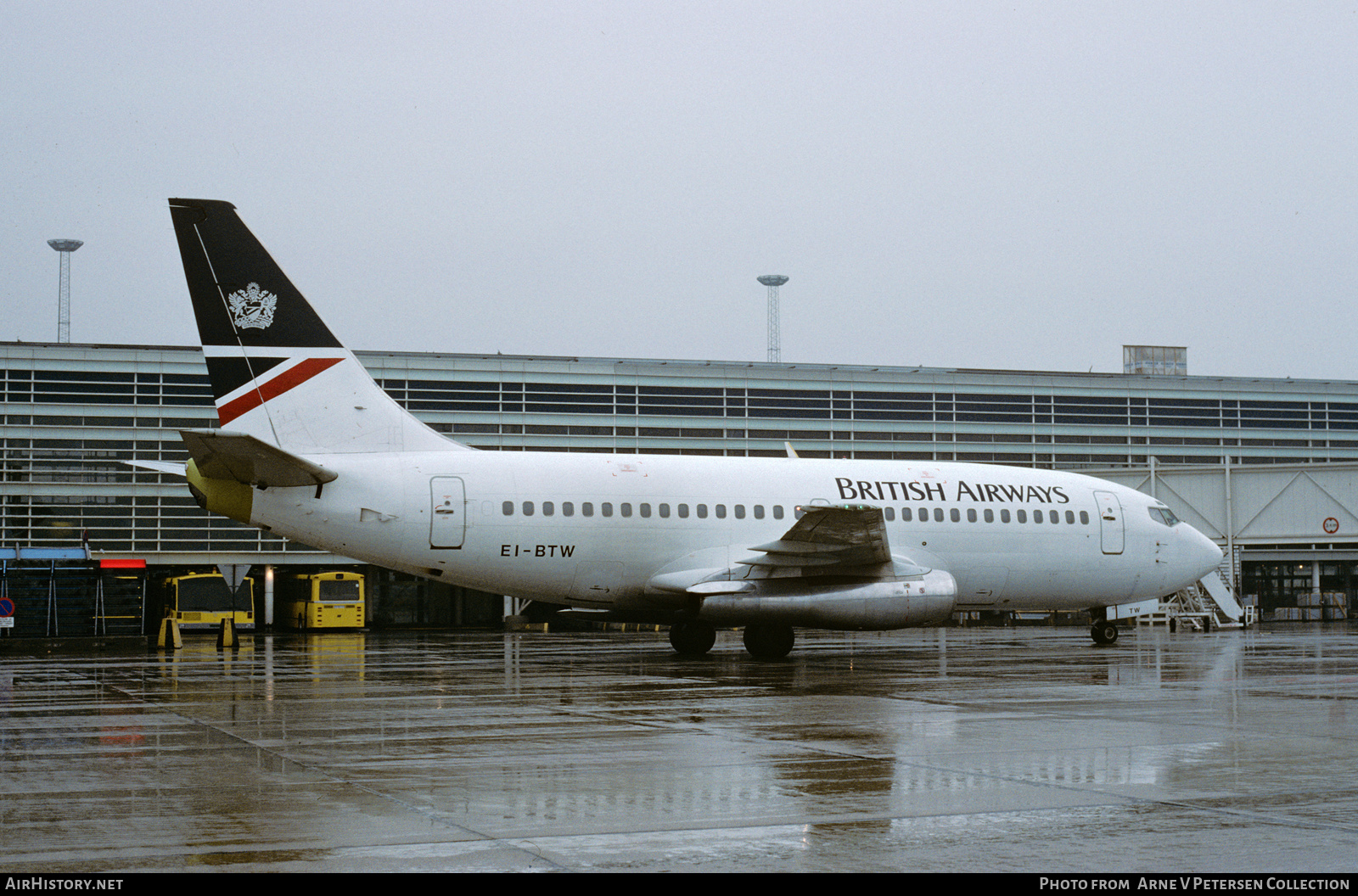 Aircraft Photo of EI-BTW | Boeing 737-2Q8/Adv | British Airways | AirHistory.net #594074